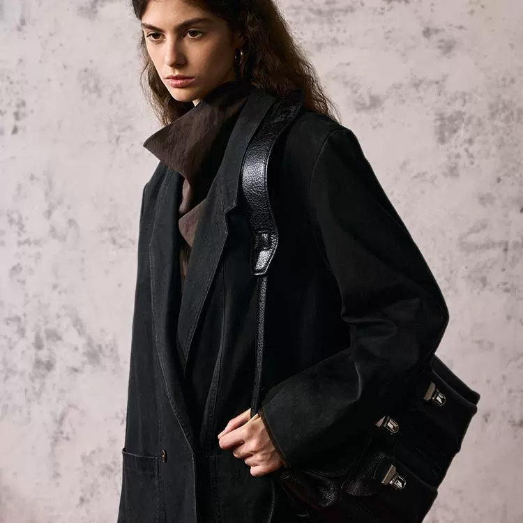 Oversized Suit - Image 3