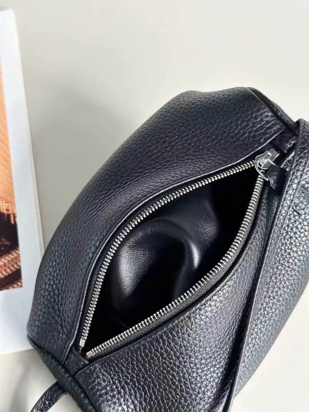 Pebbled Barrel Bag - Image 4