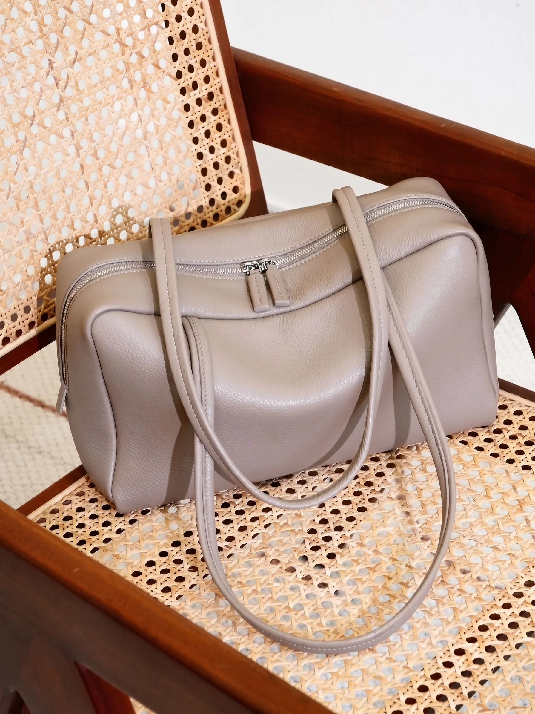 Pebbled Leather Shoulder Bag - Image 6