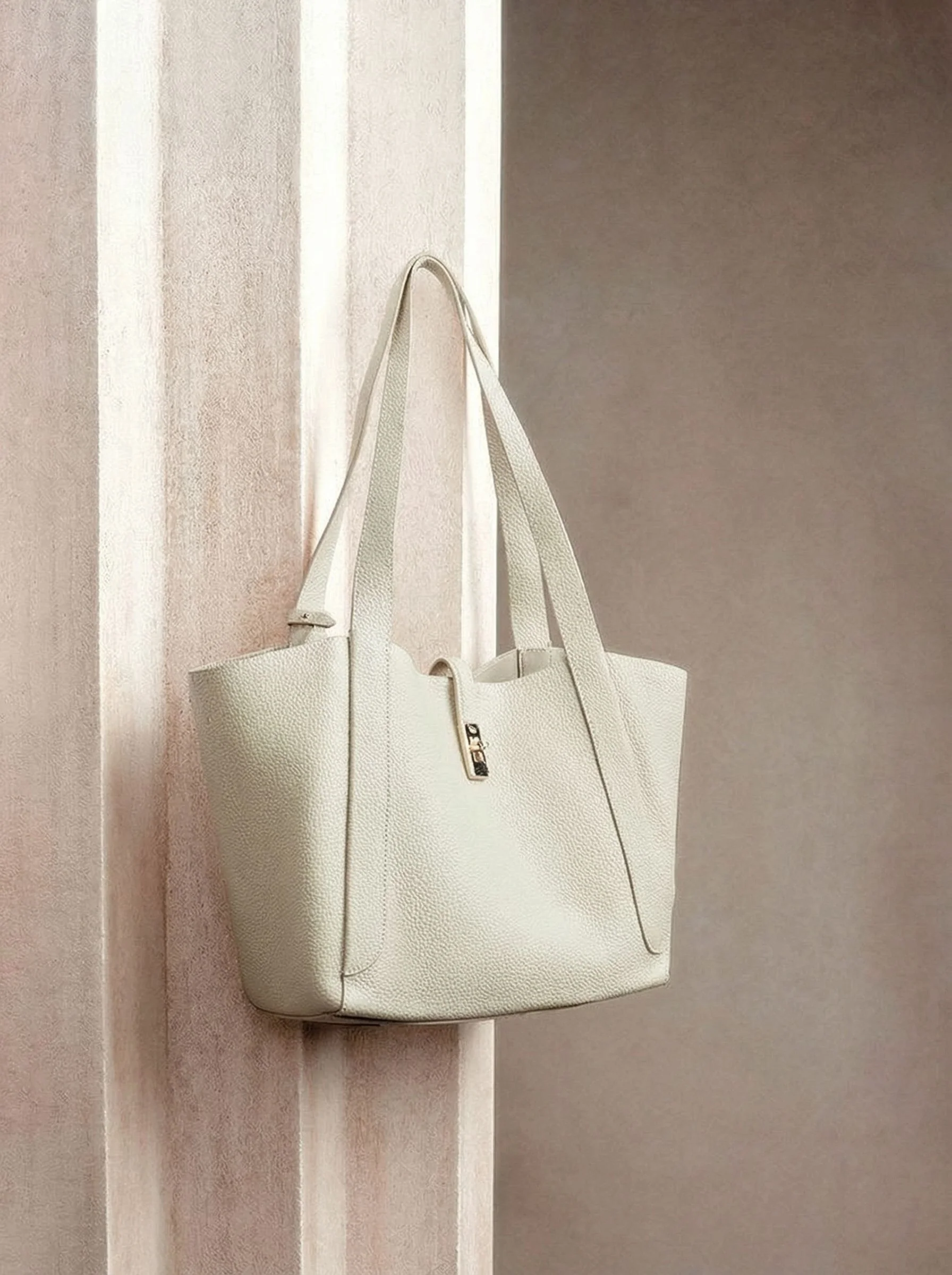 Pebbled Lock Tote - Image 4