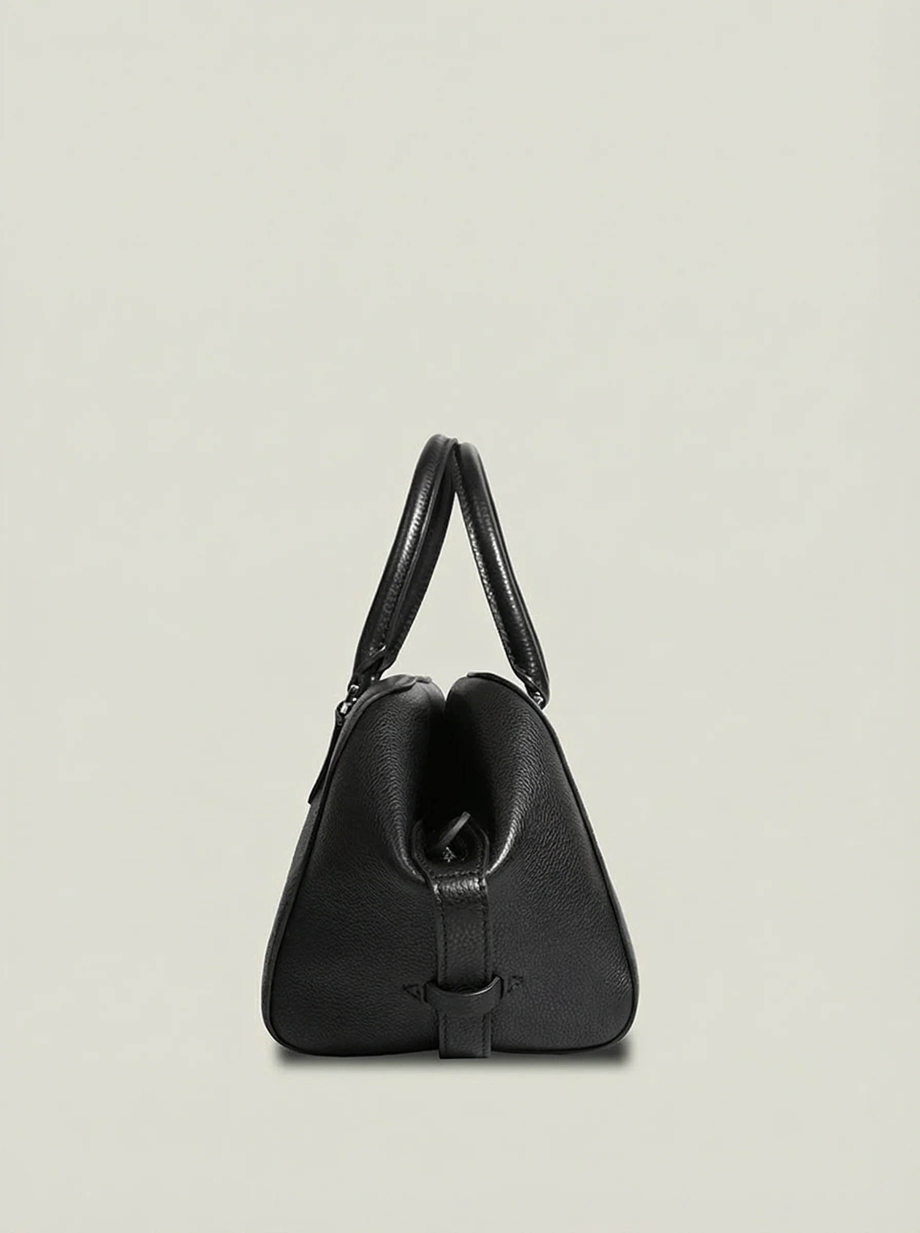 Pebbled Top-Grain Leather Boston Bowling Bag - Image 8