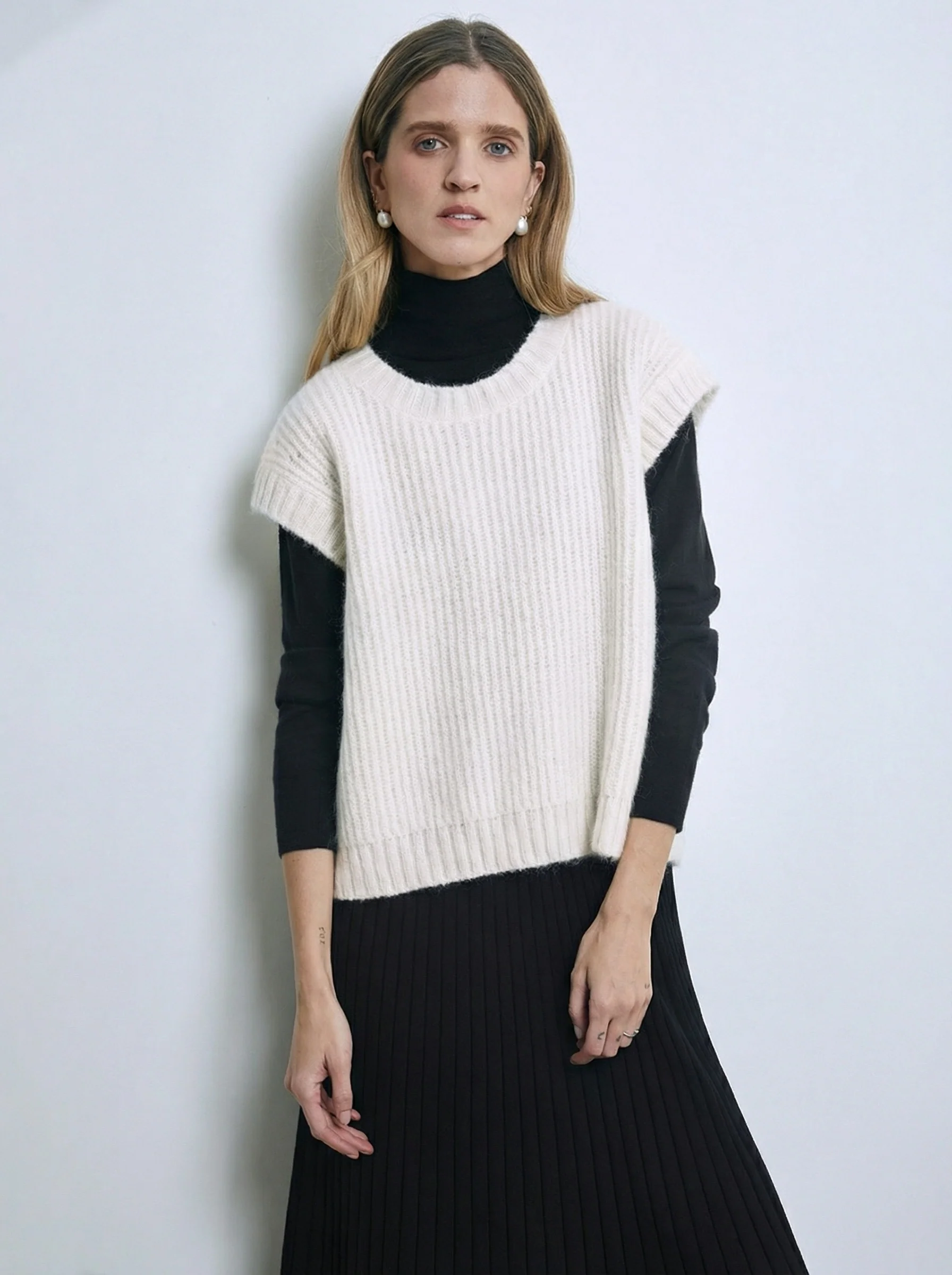 Penny Mohair Vest - Image 4