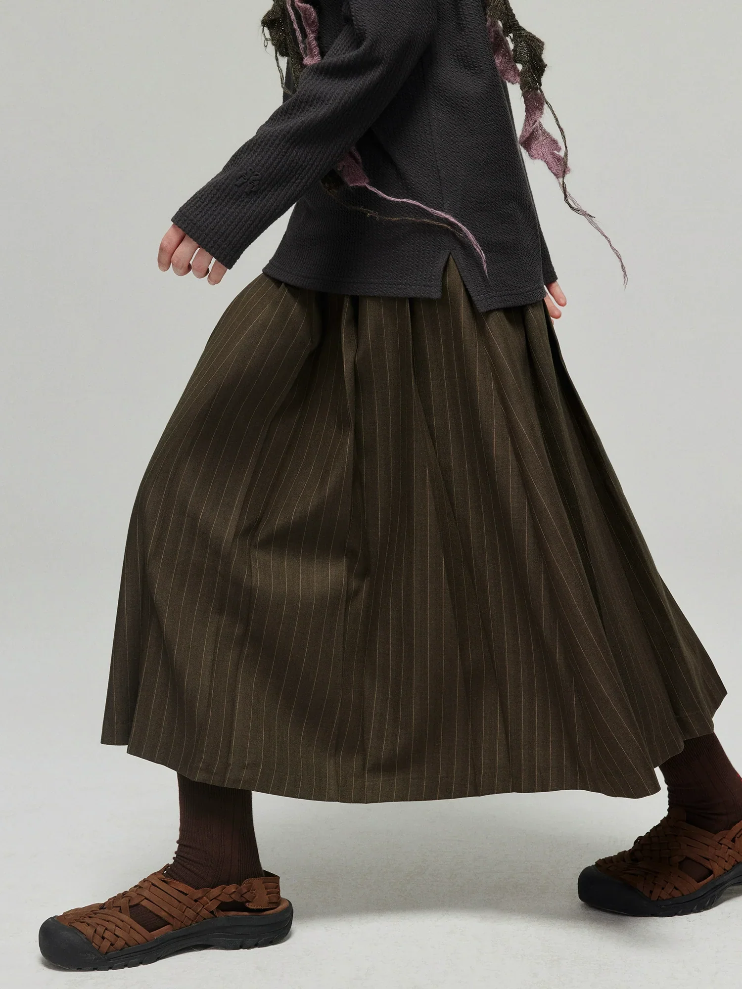 Pinstripe Pleated Midi Skirt - Image 4