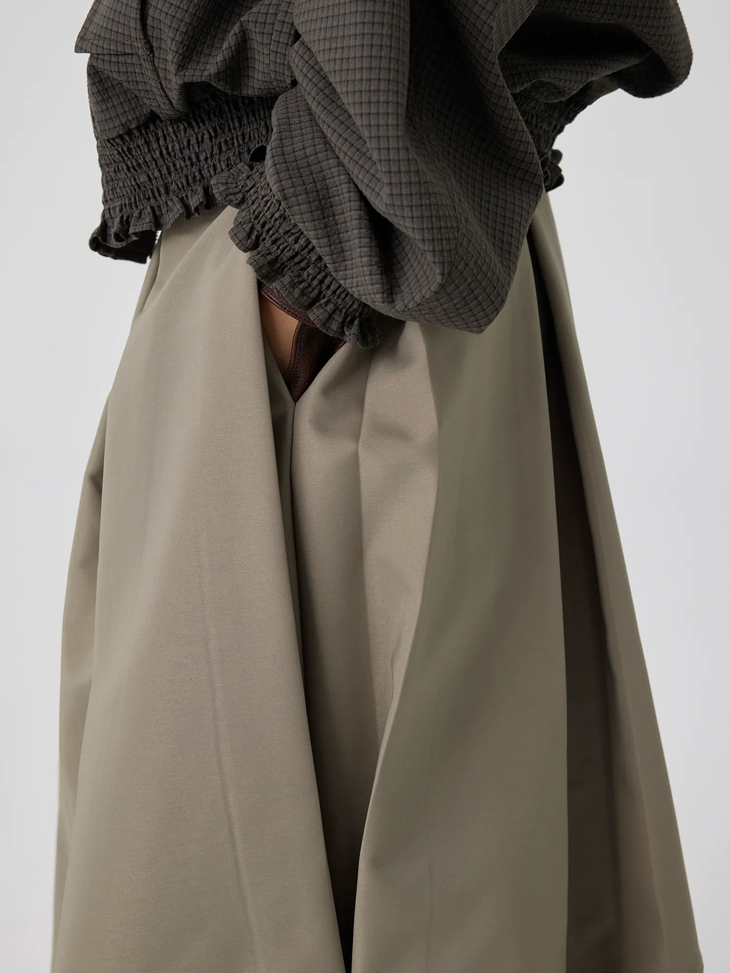 Pleated Balloon Midi Skirt - Image 5