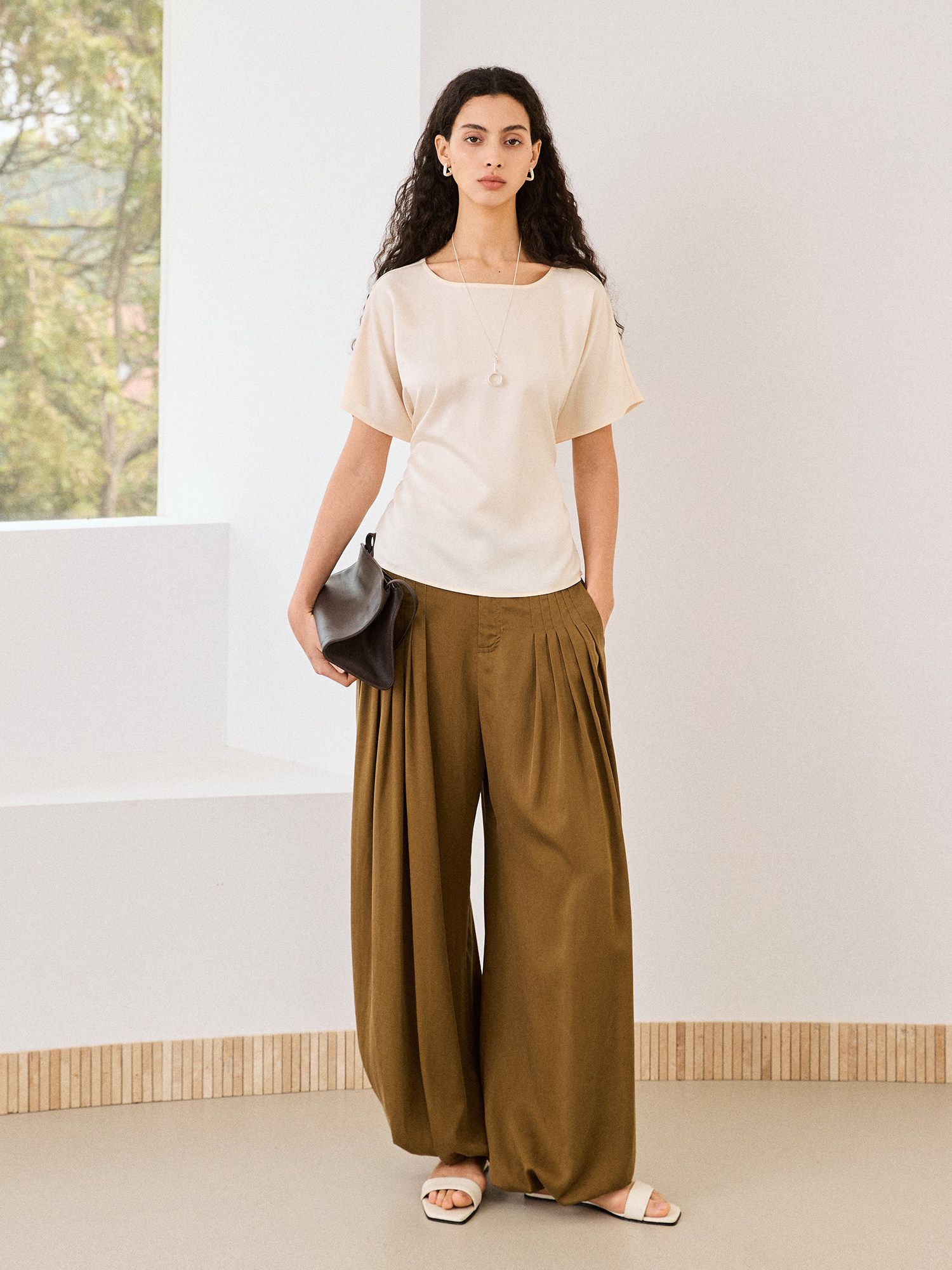 Pleated Balloon Pants - Image 2