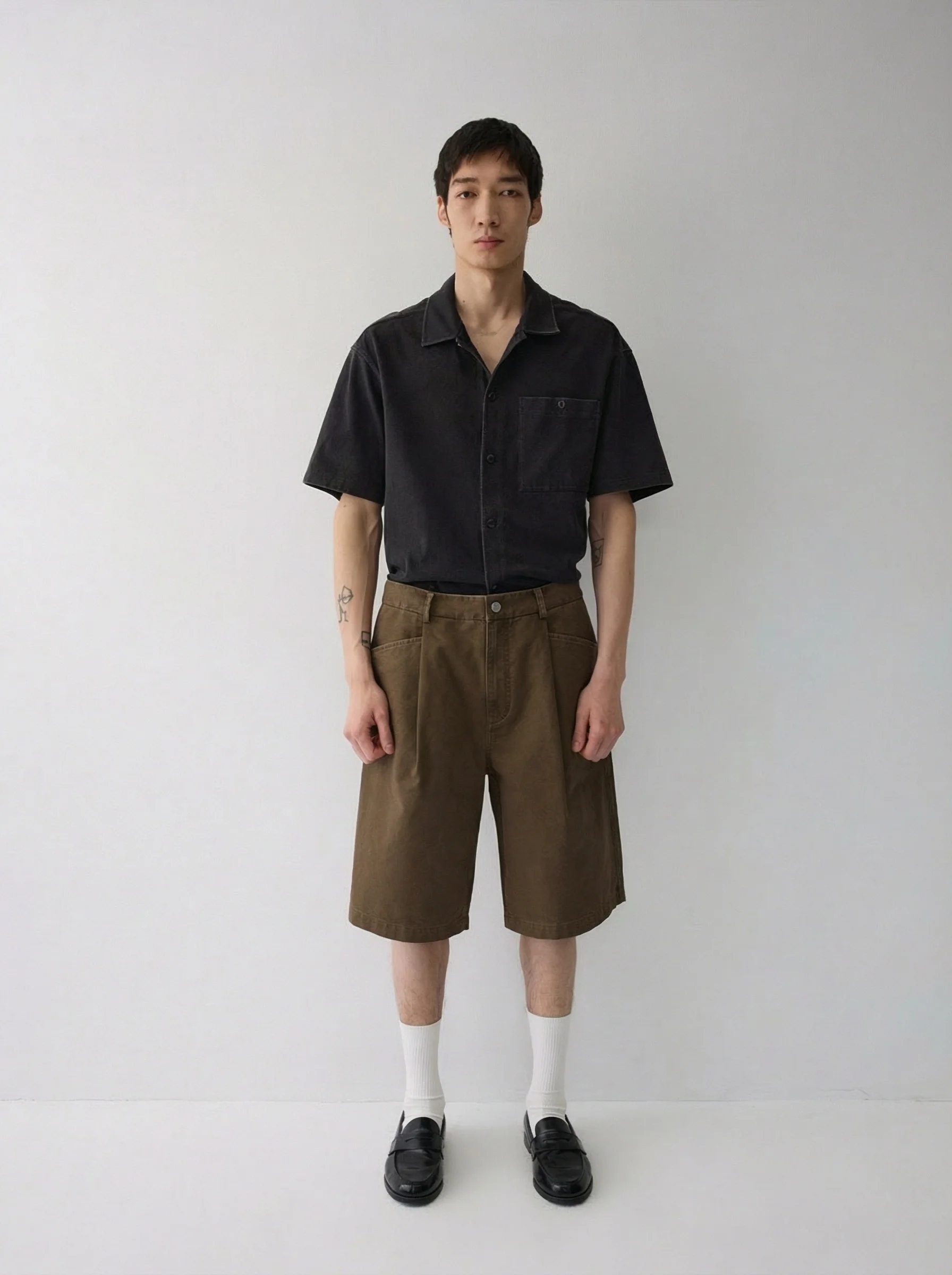 Pleated Bermuda Shorts - Image 5