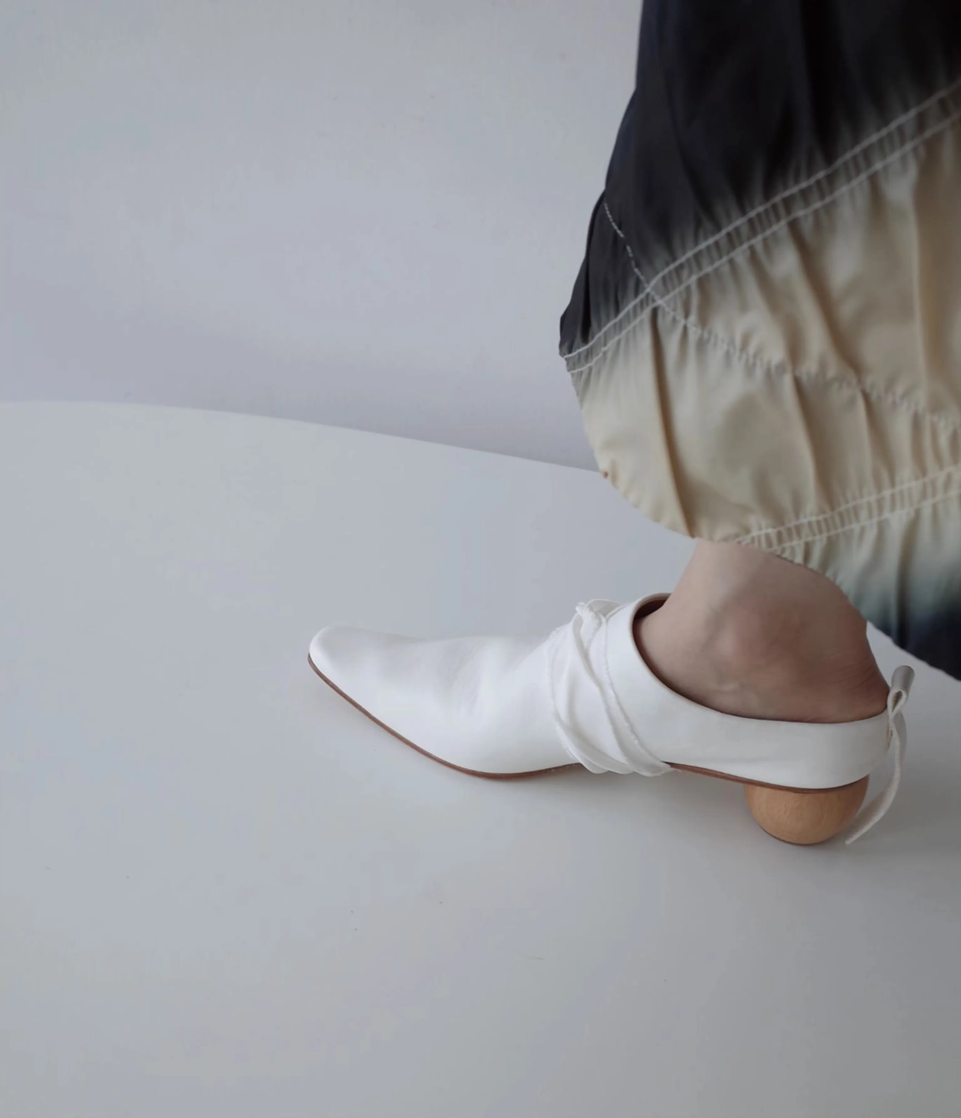 Pleated Leather Mules with Wooden Heel - Image 5