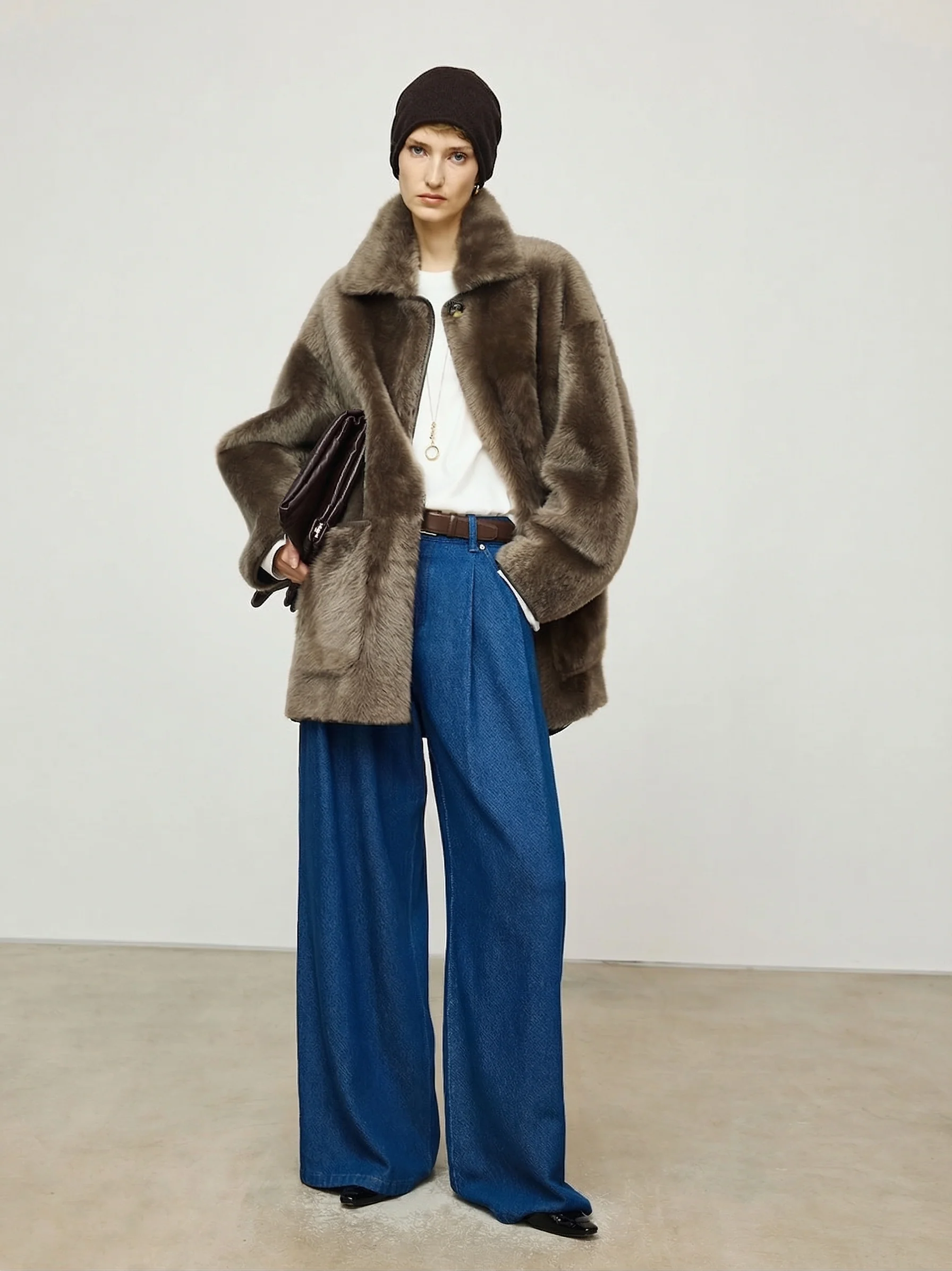 Pleated Wide-Leg Jeans - Image 2