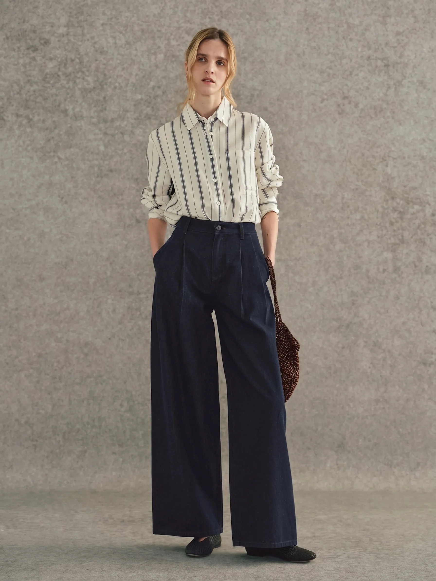 Pleated Wide-Leg Jeans