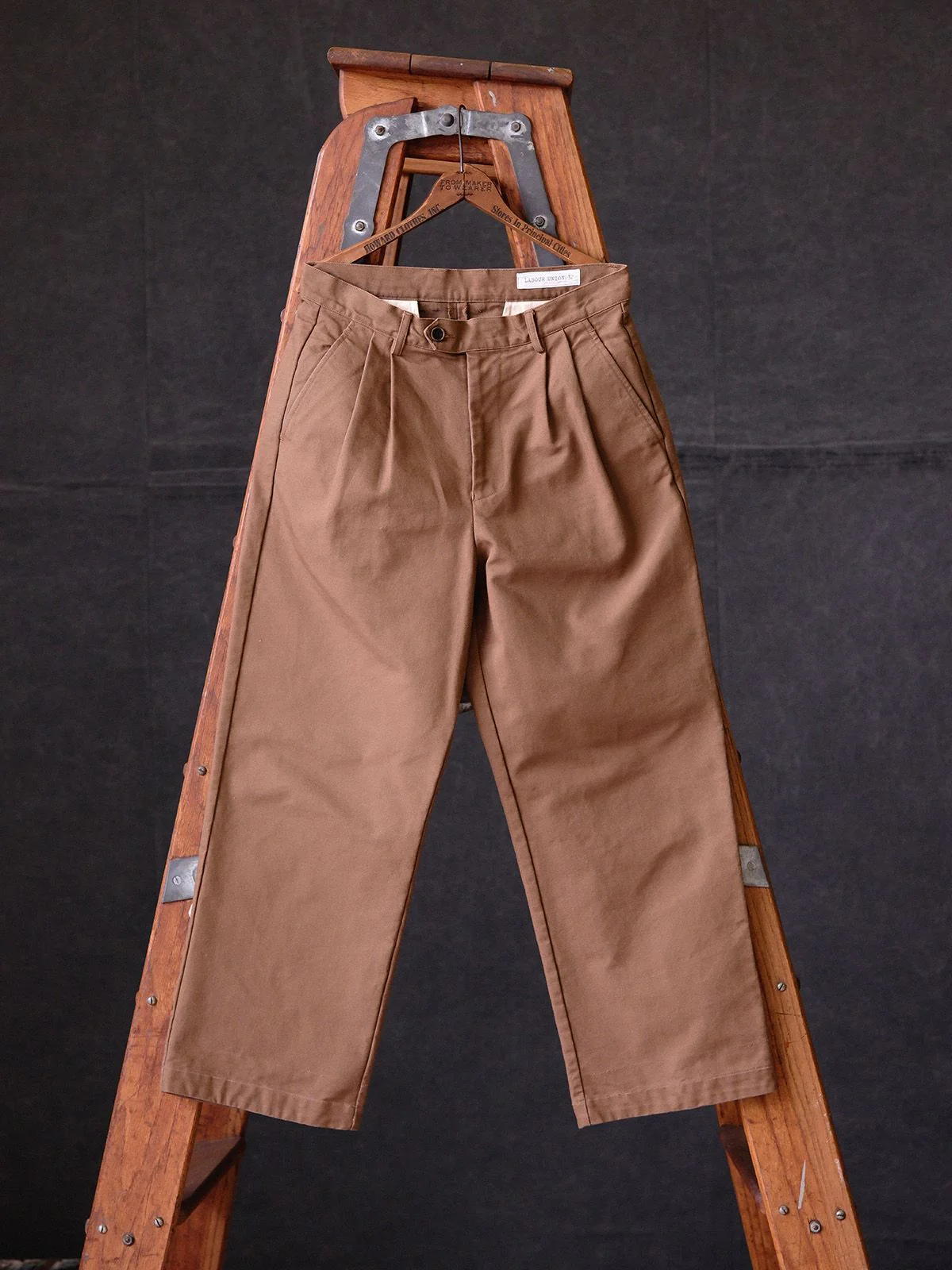 Pleated Wide Trousers - Image 5