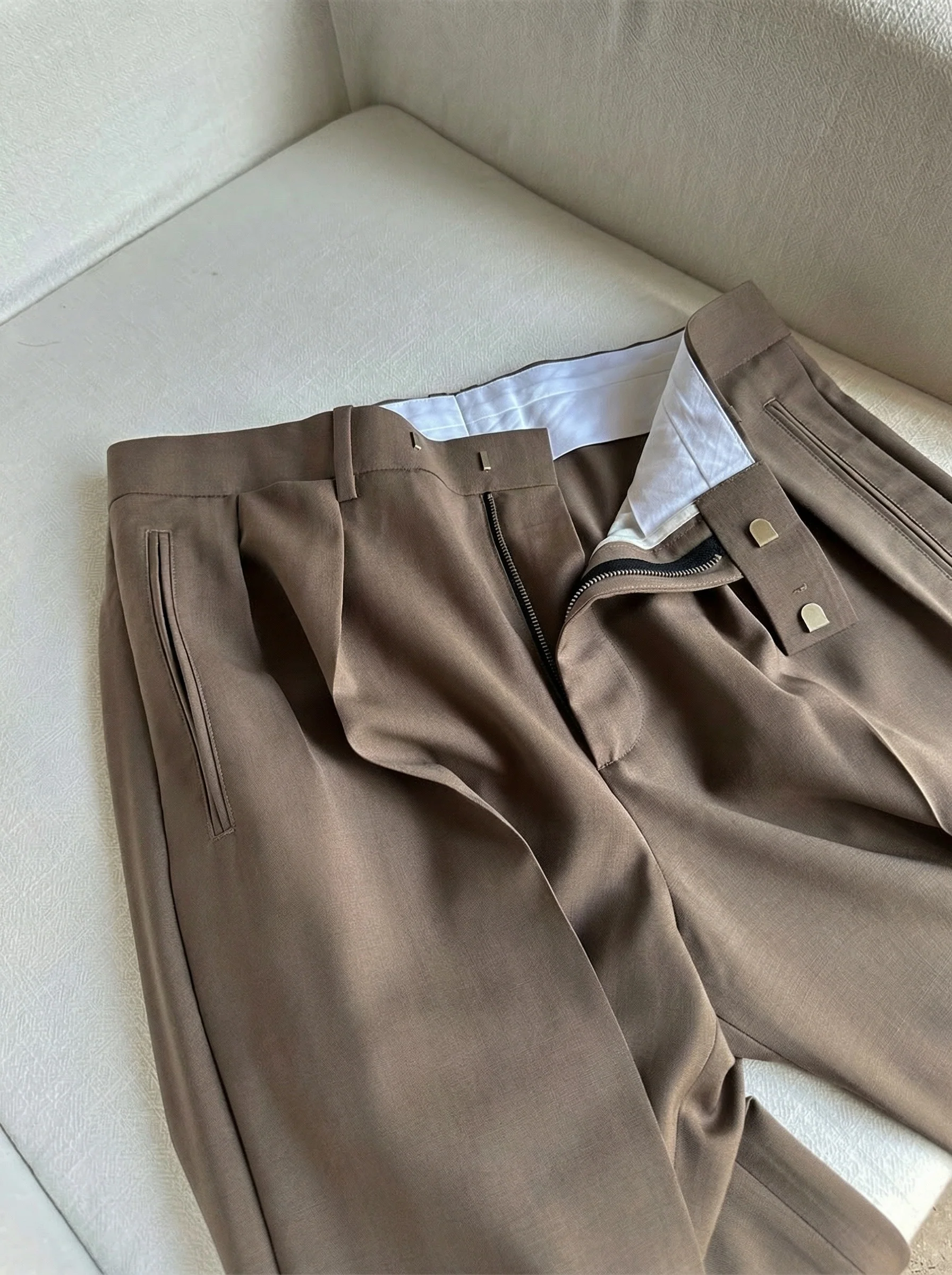 Pleated Wool Wide-Leg Trousers - Image 5