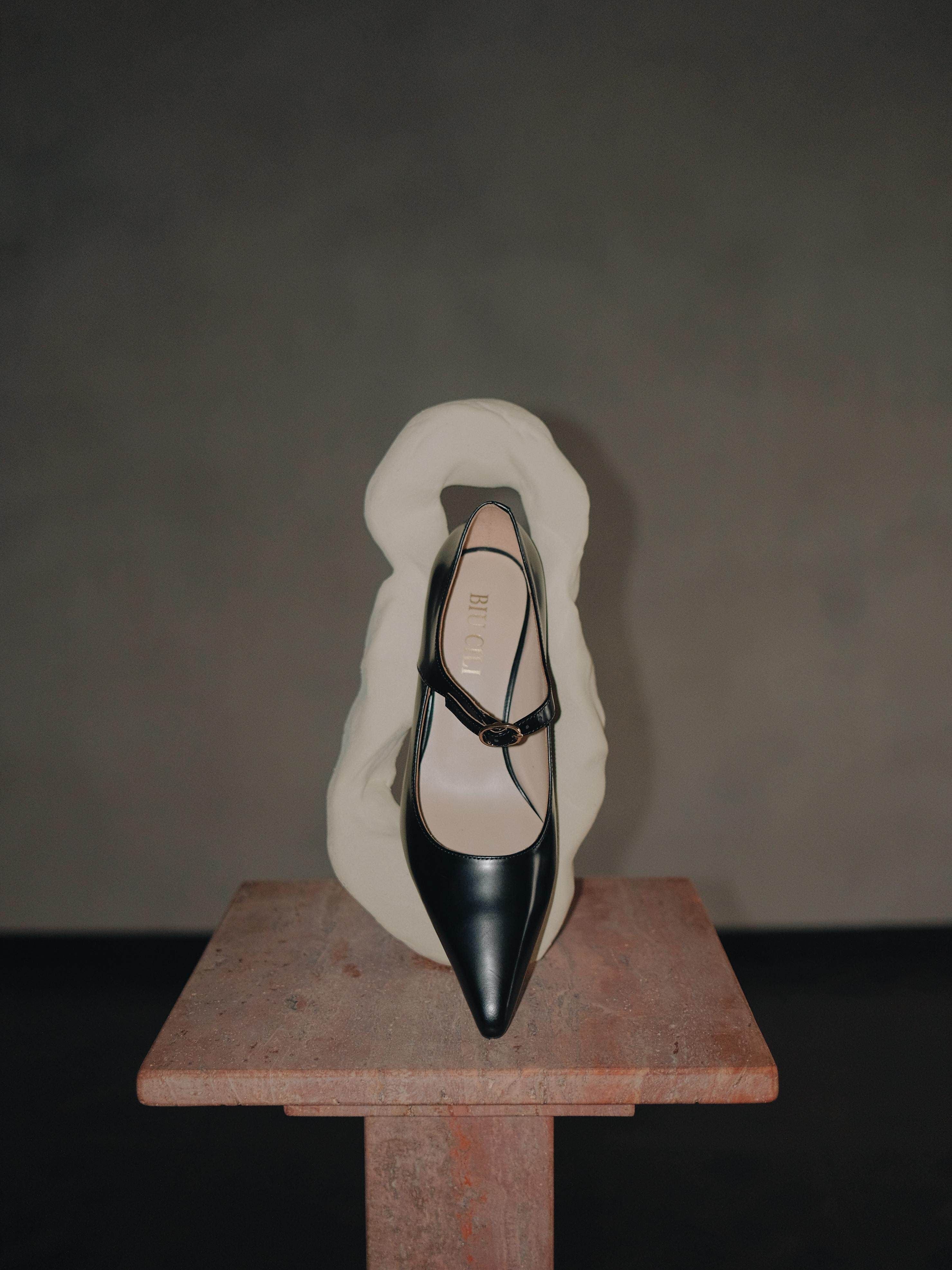 Pointed Mary Jane Pumps - Image 3