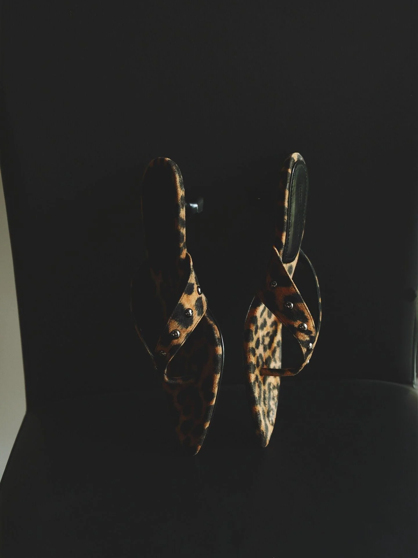 Pointed Thong Mules