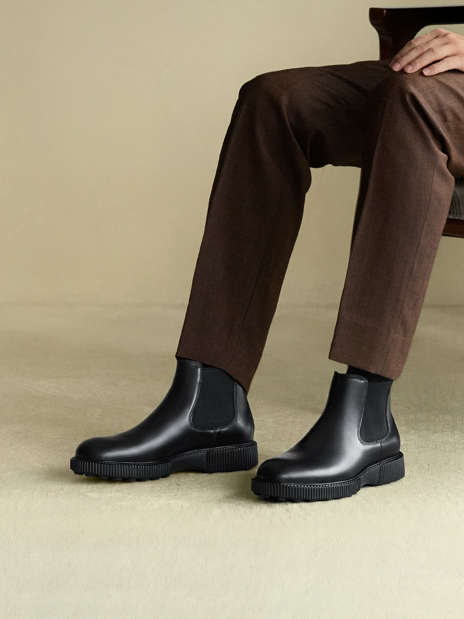 Polished Calf Leather Chelsea Boots - Image 3