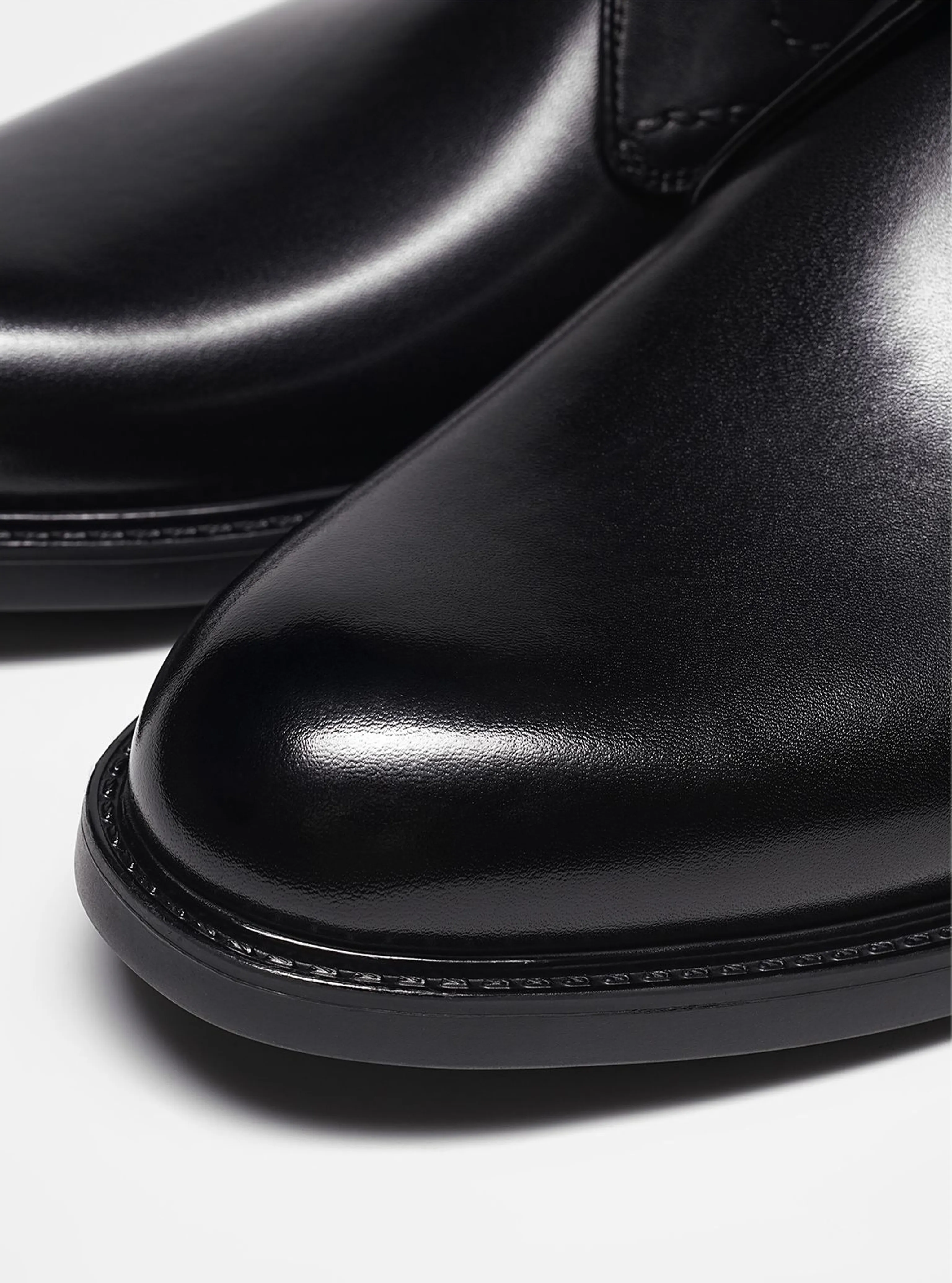 Polished Italian Leather Chukka Boot - Image 5