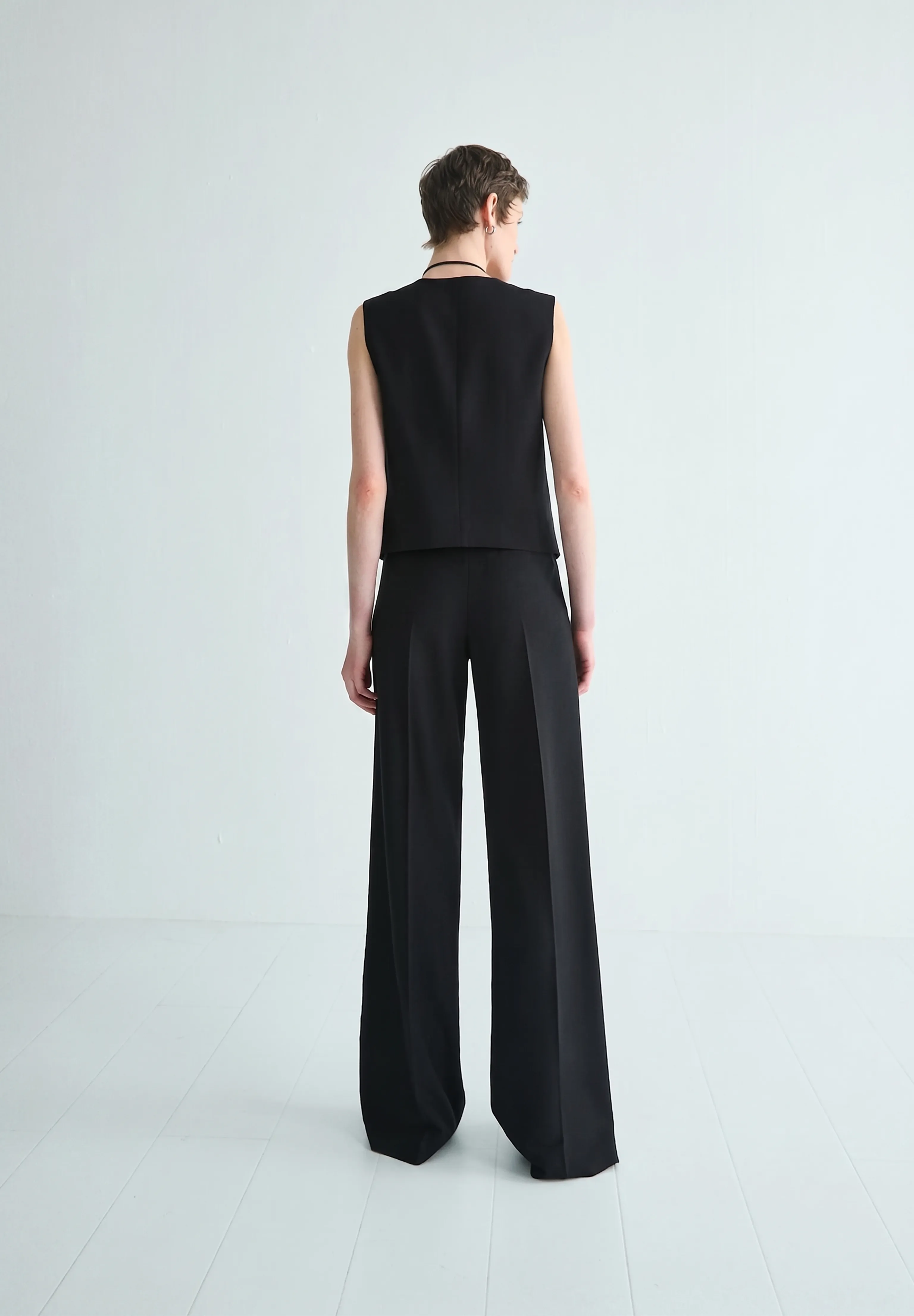 Portuguese Mulberry Silk Collarless Three-Piece Suit - Image 2