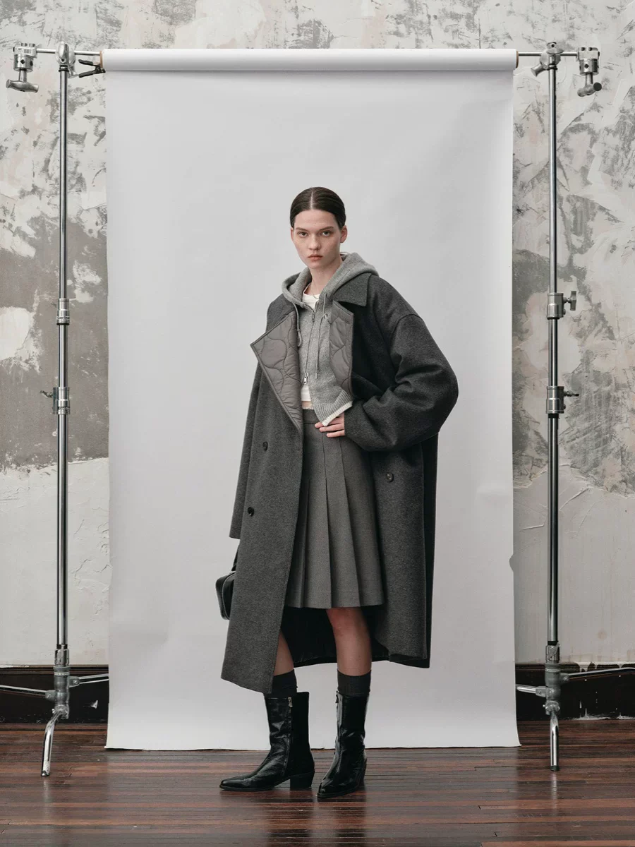 Quilted-Lapel Double-Breasted Wool Coat - Image 2