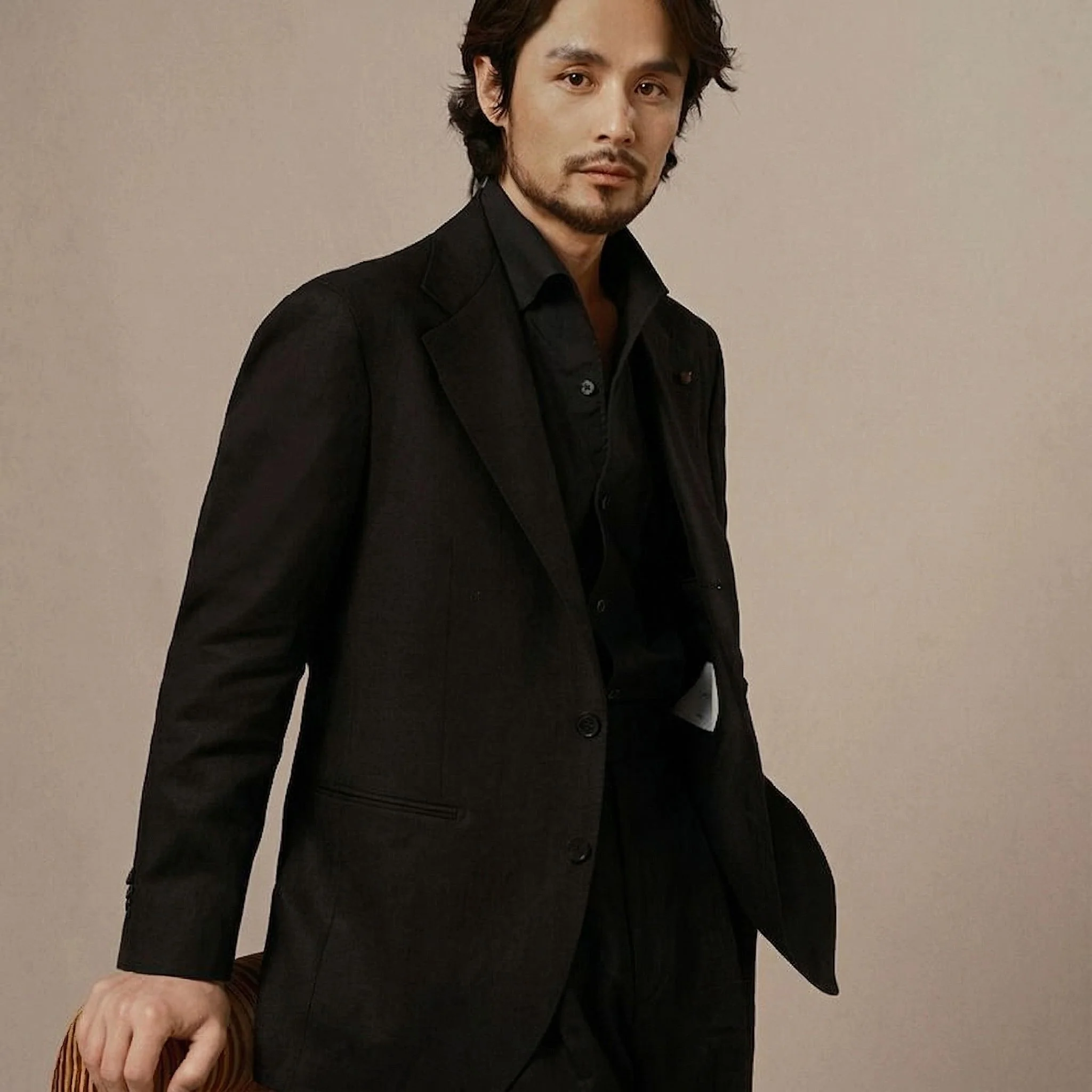 Refined French Linen Suit - Image 3