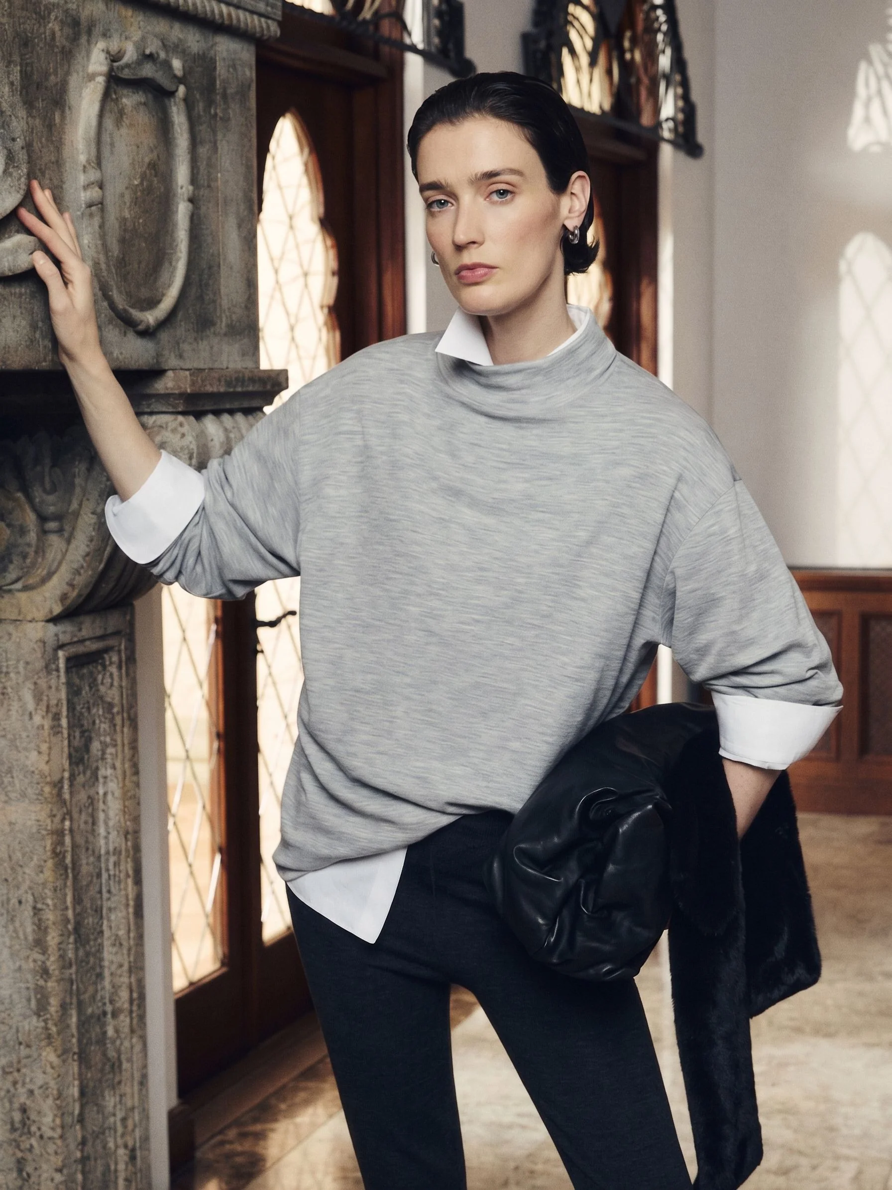Relaxed Mockneck Knit