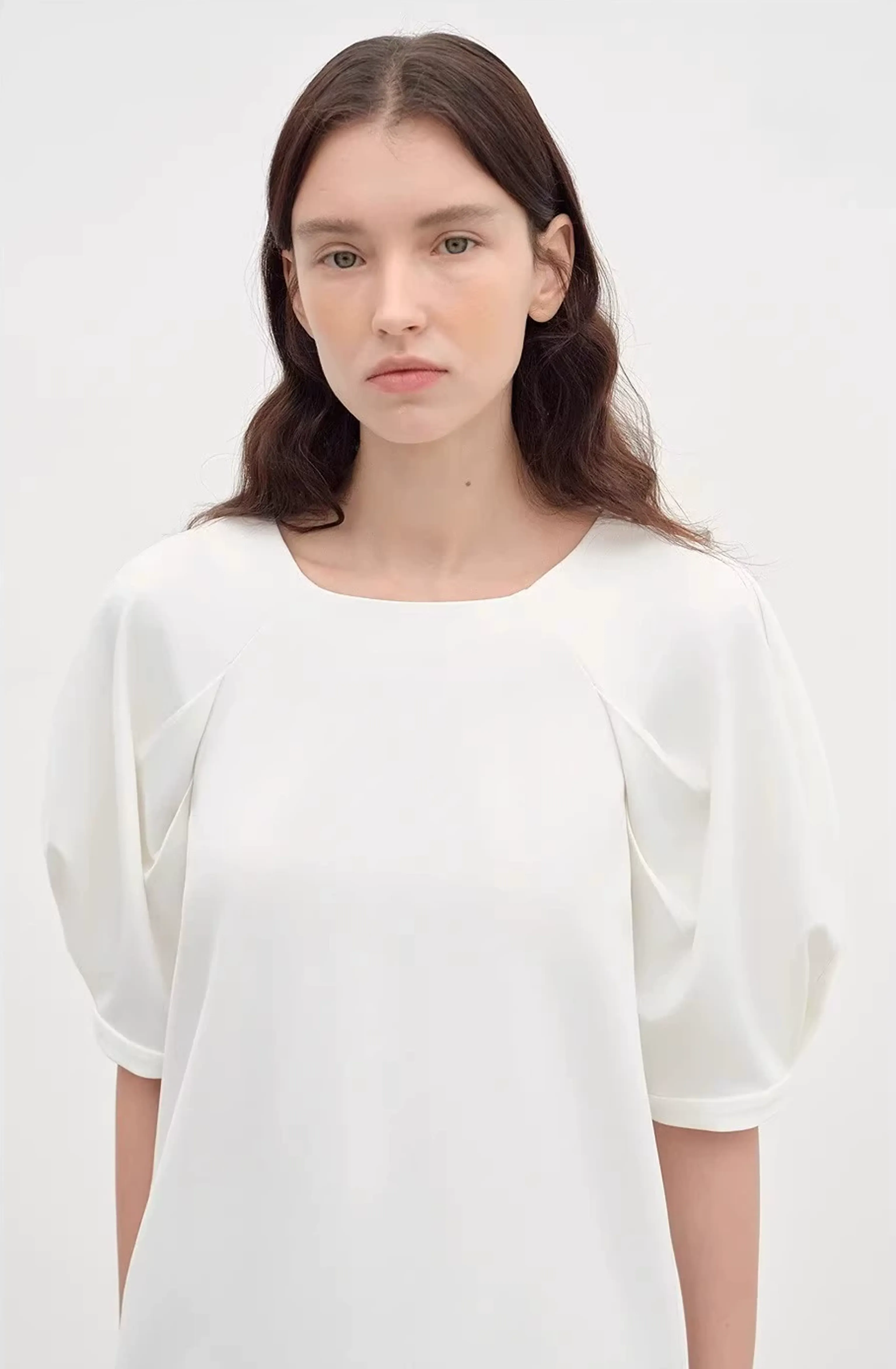 Relaxed Puff-Sleeve Tee - Image 4