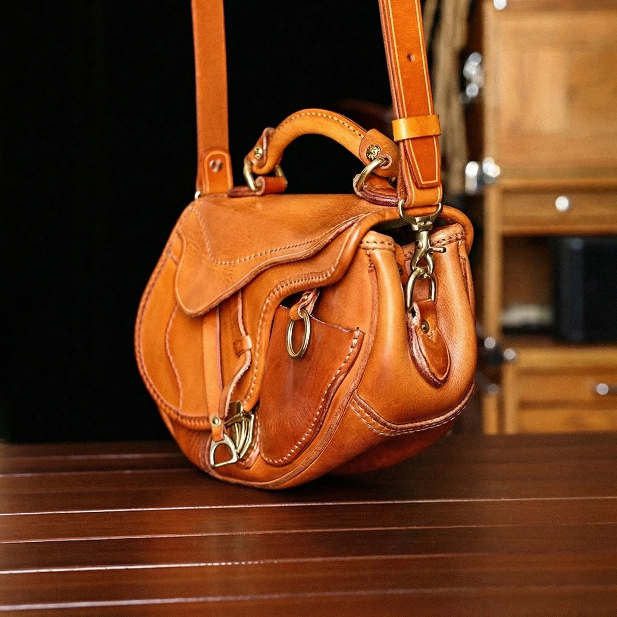 Retro Saddle Bag - Image 5