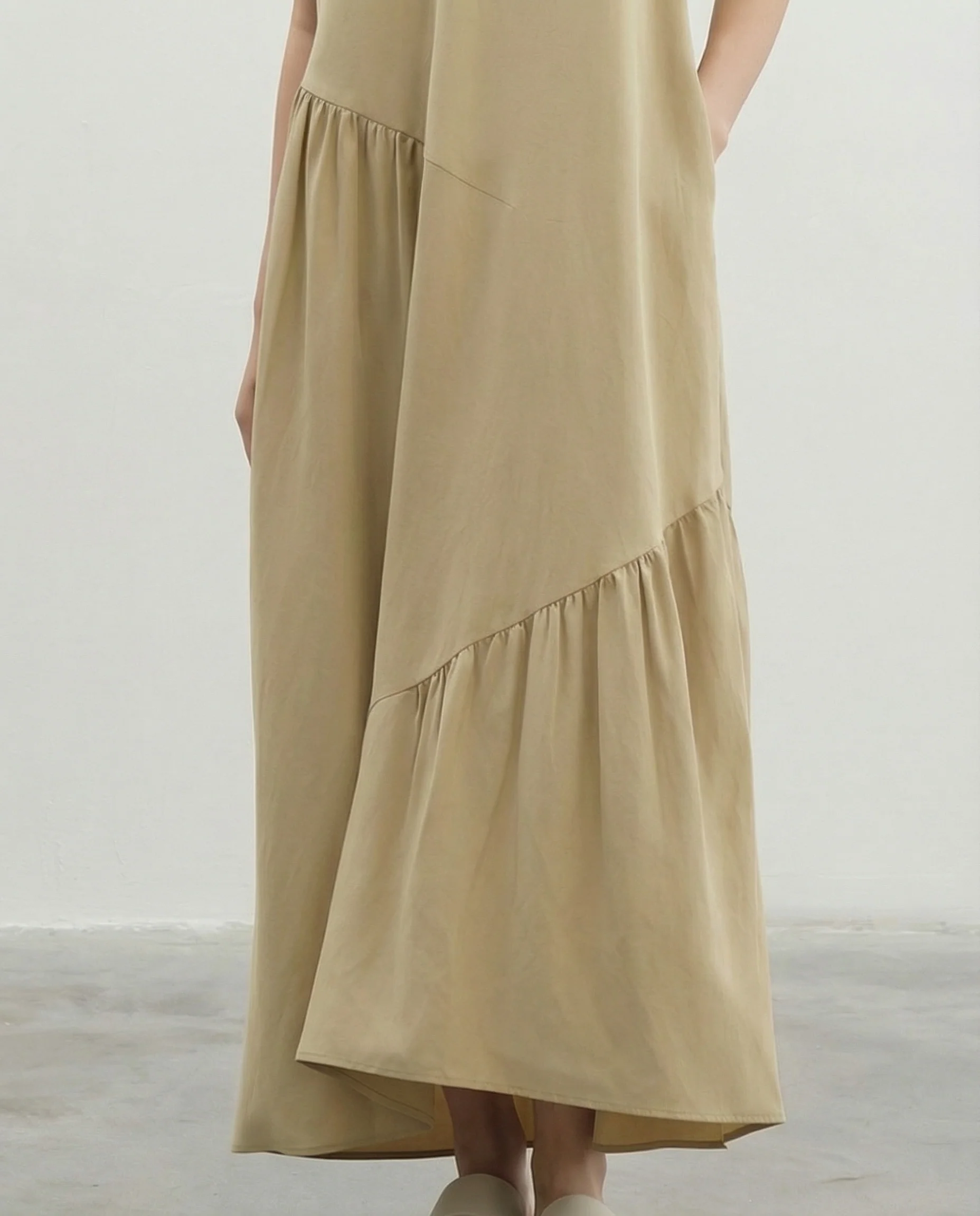 Reversible Asymmetric Maxi Dress - Image 6