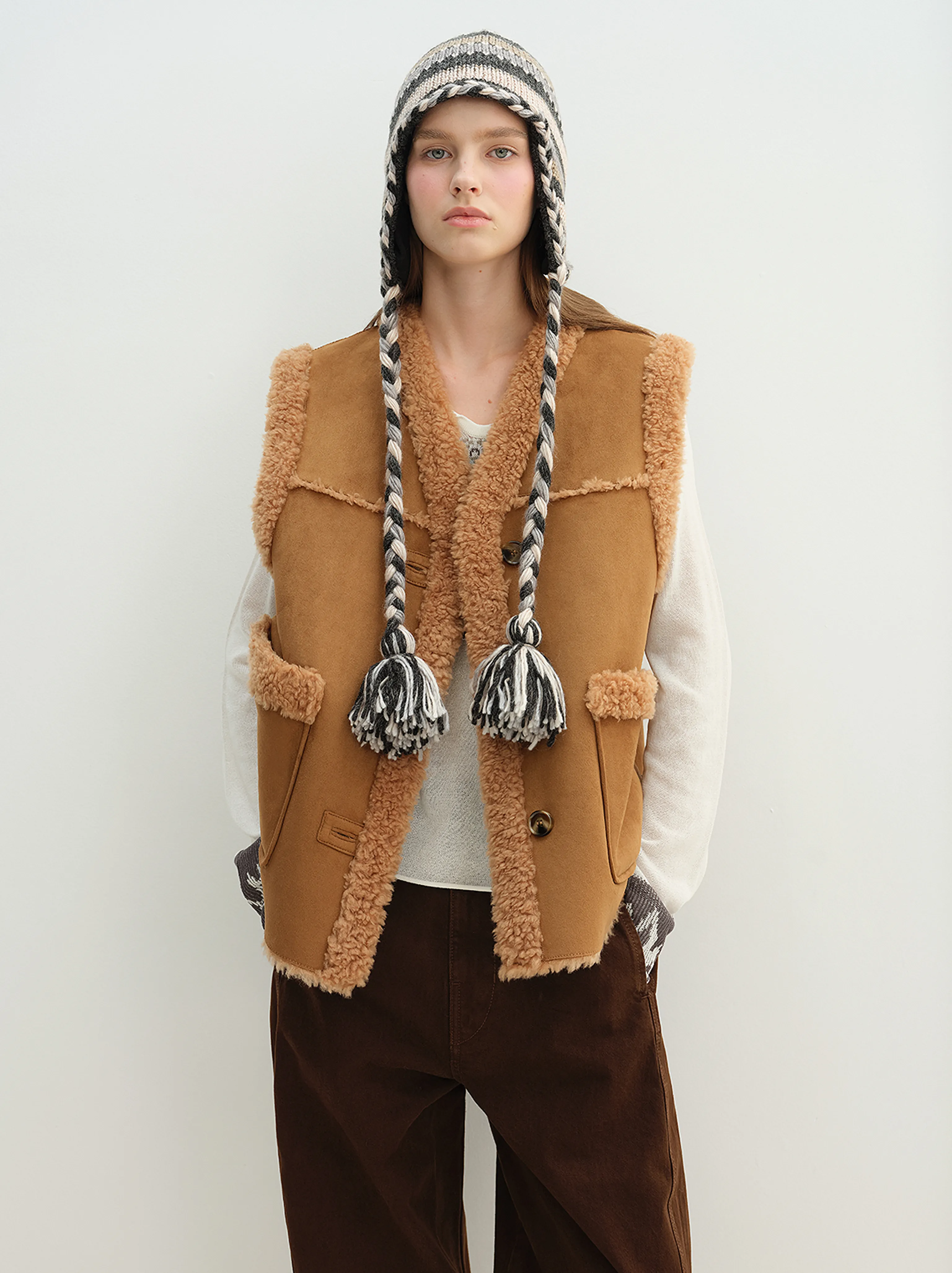 Reversible Faux Shearling V-Neck Vest - Image 4