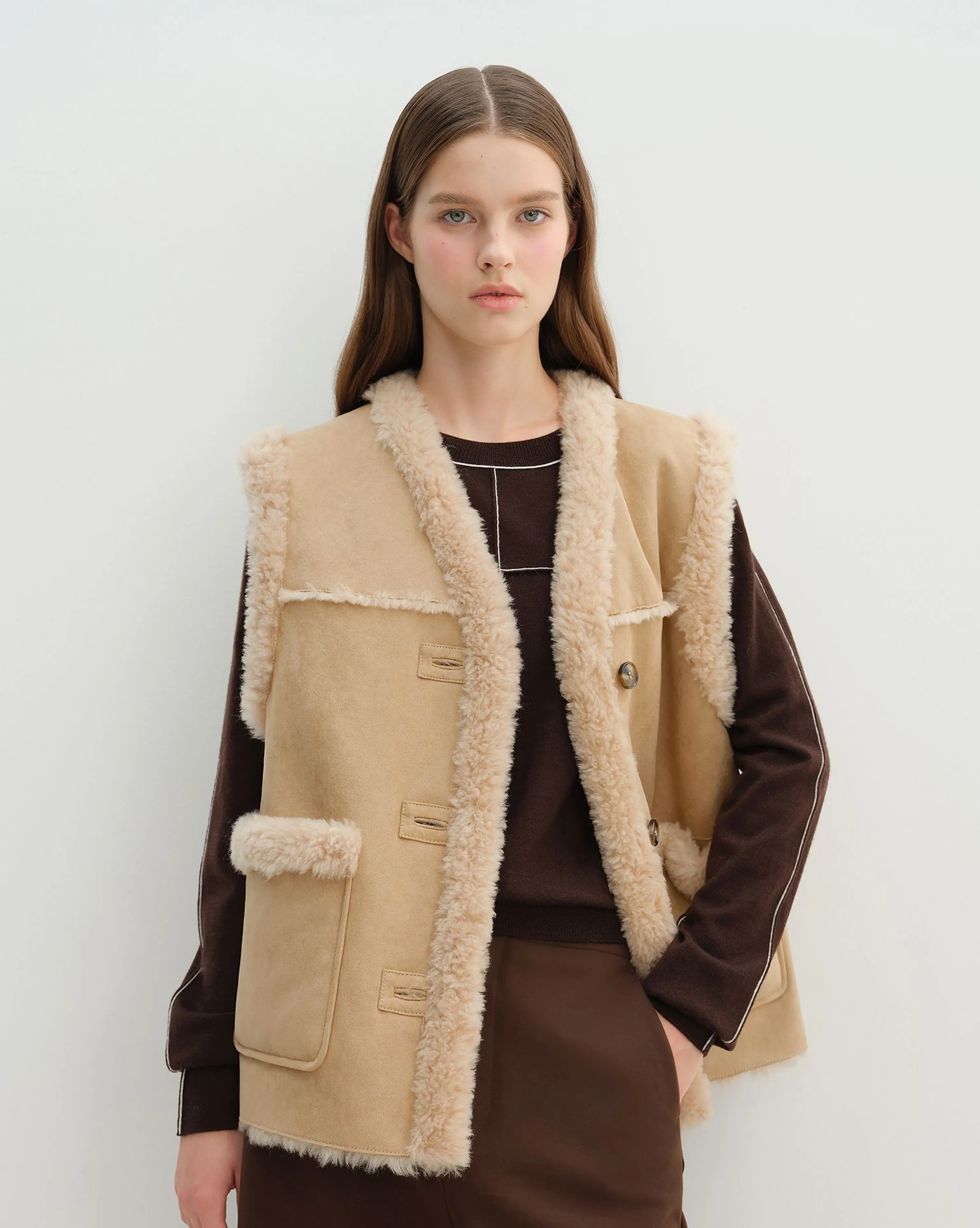 Reversible Faux Shearling V-Neck Vest - Image 5