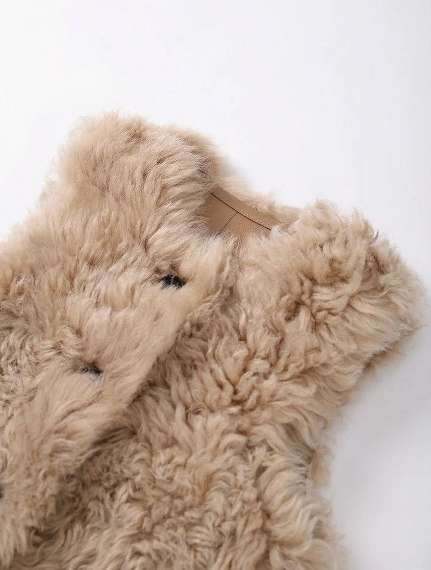 Reversible Tuscan Shearling Vest - Image 6