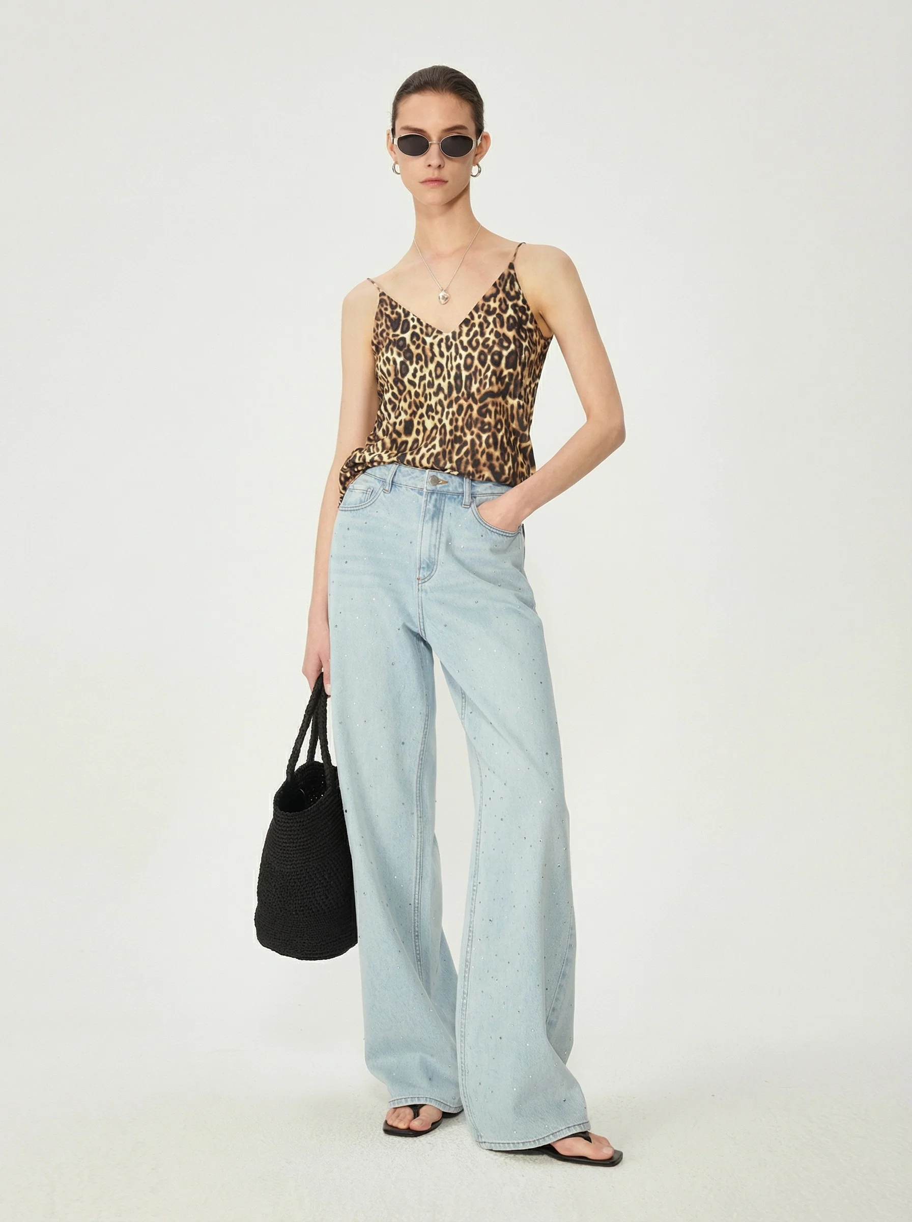 Rhinestone Wide-Leg Jeans - Image 10