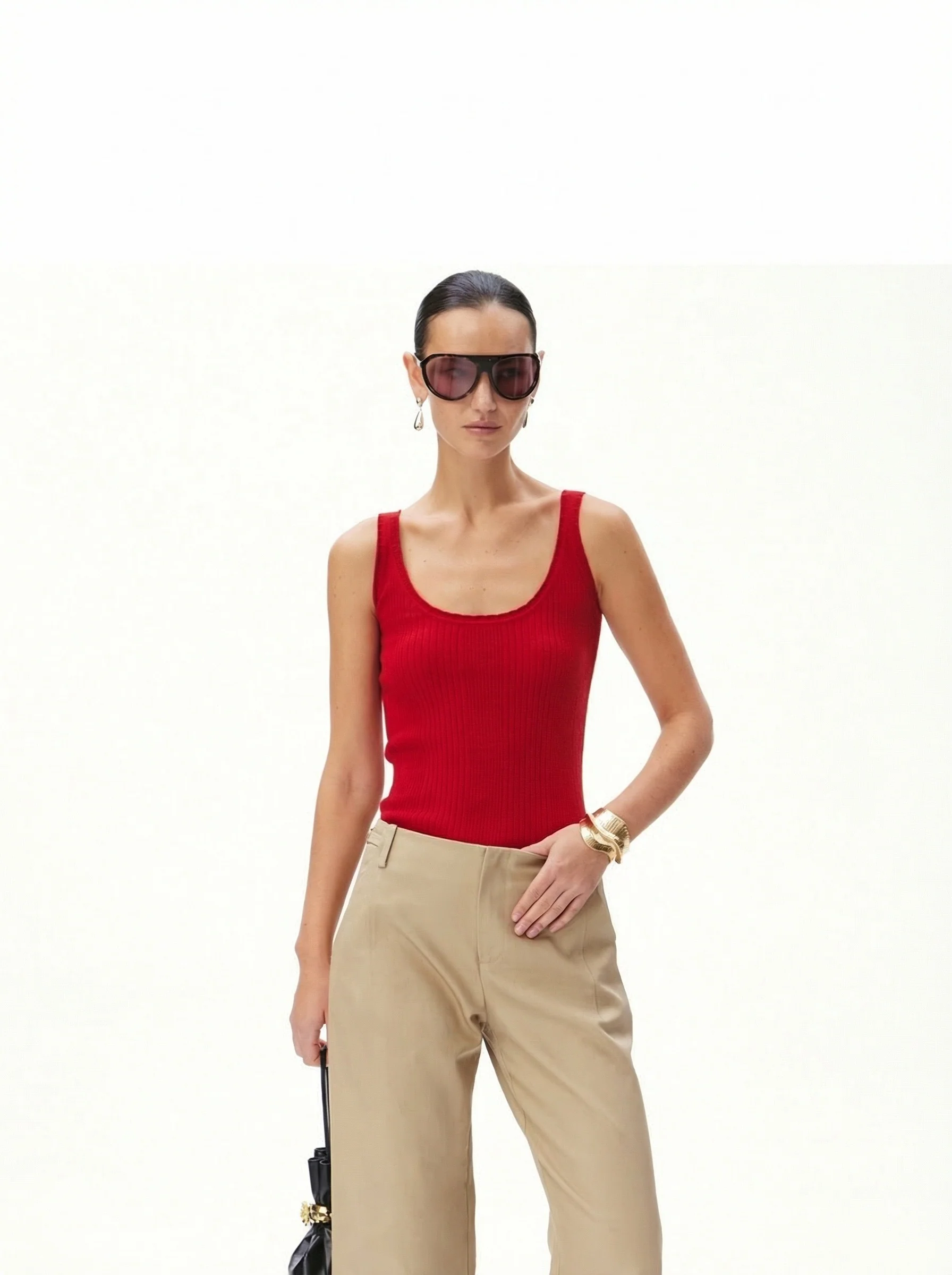 Ribbed Scoop Tank