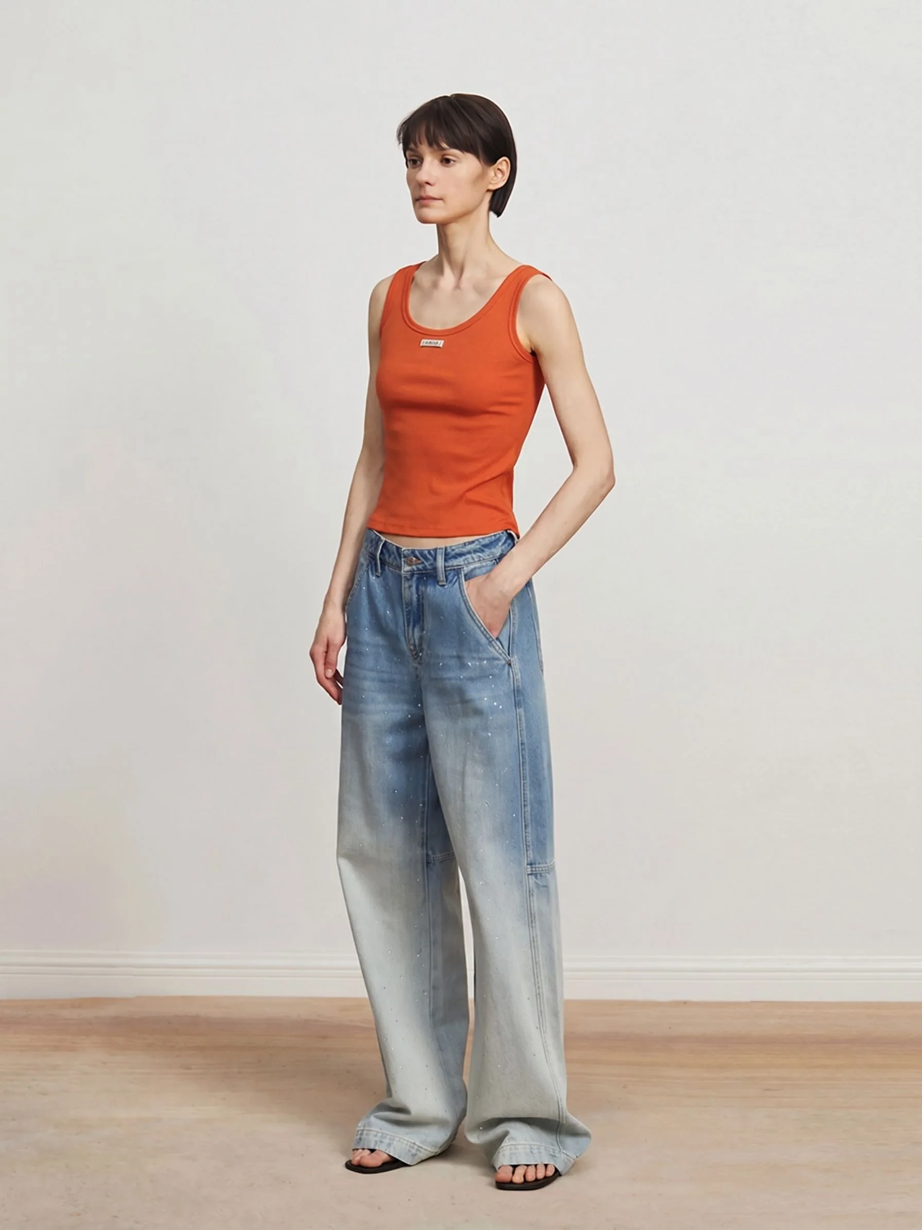 Ribbed Scoop Tank