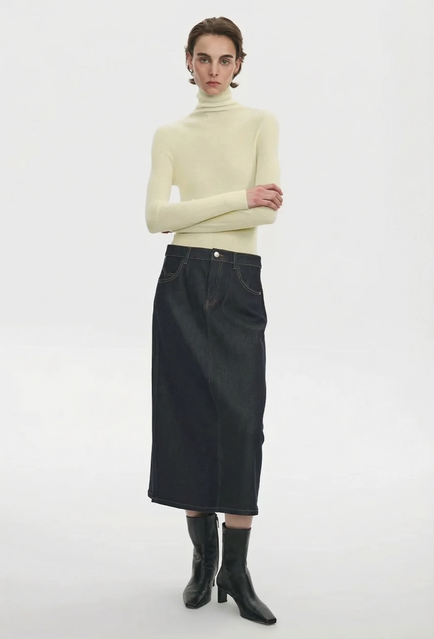 Ribbed Turtleneck Sweater - Image 3