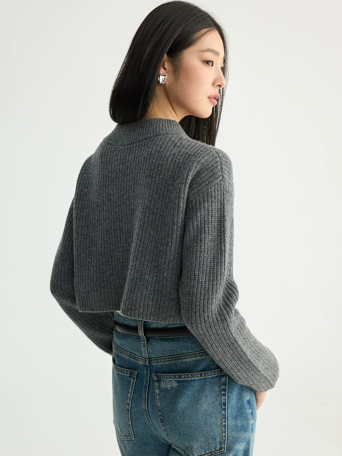 Ribbed Wool Tie-Front Crop Top - Image 4