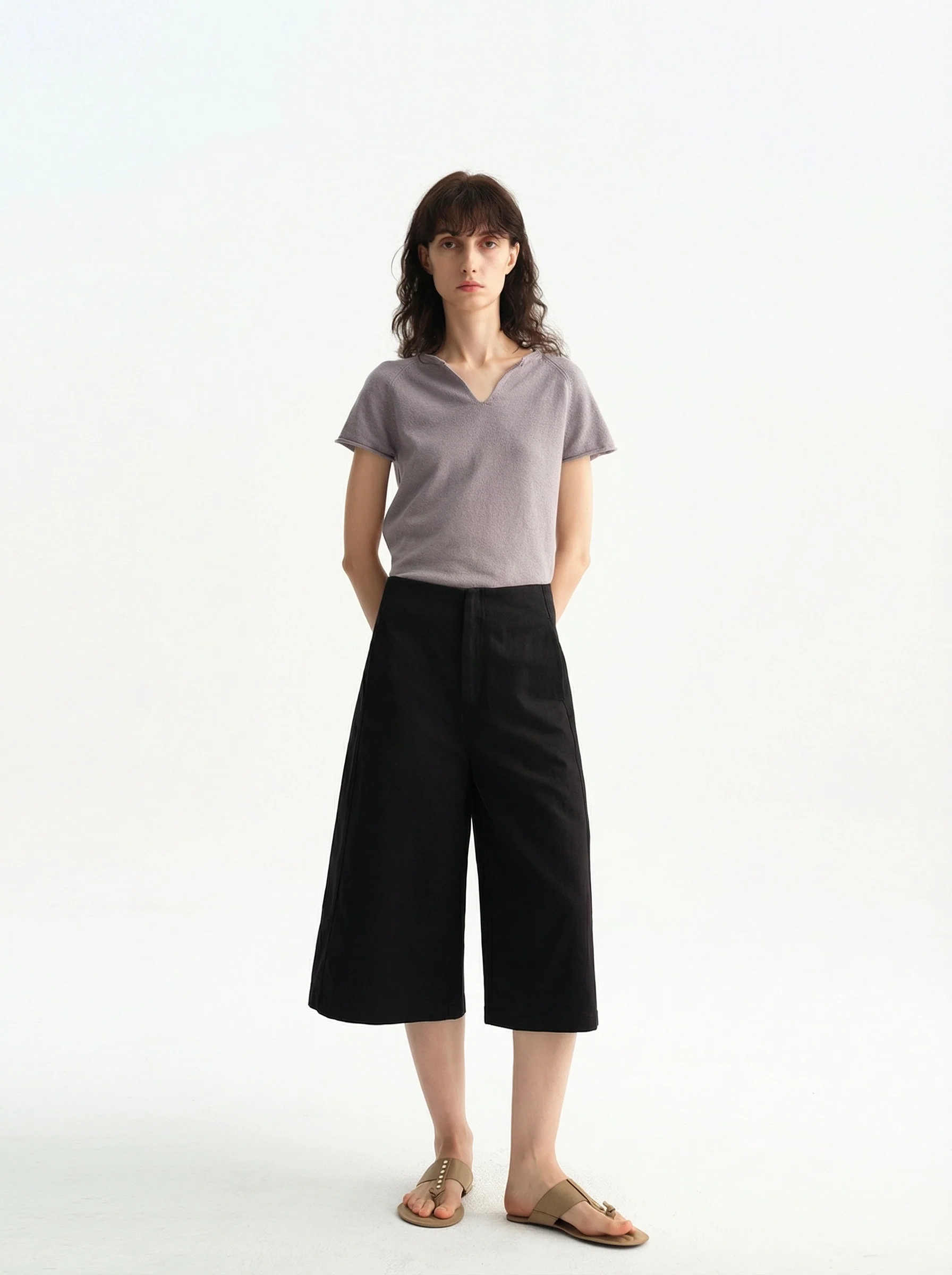 Rolled Edge V-Neck Knit Top - Image 3