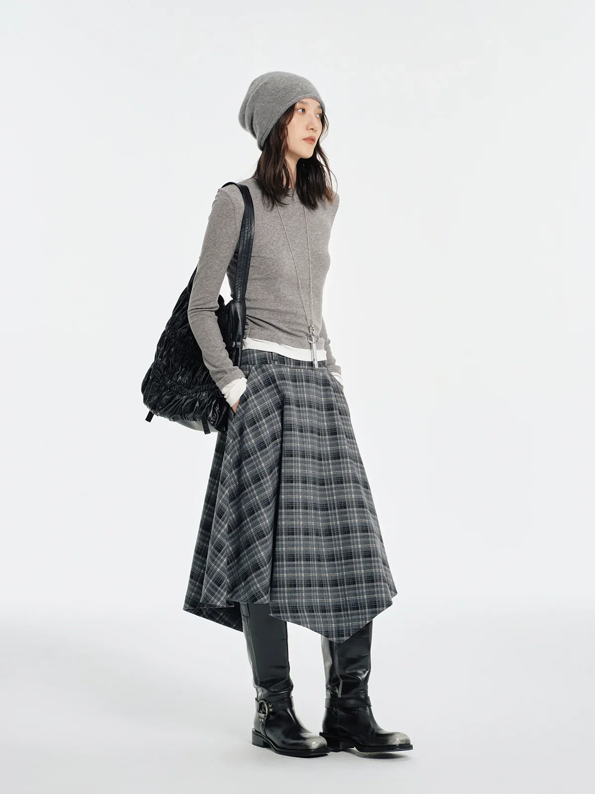 Ruched Glossy Shoulder Bag - Image 3