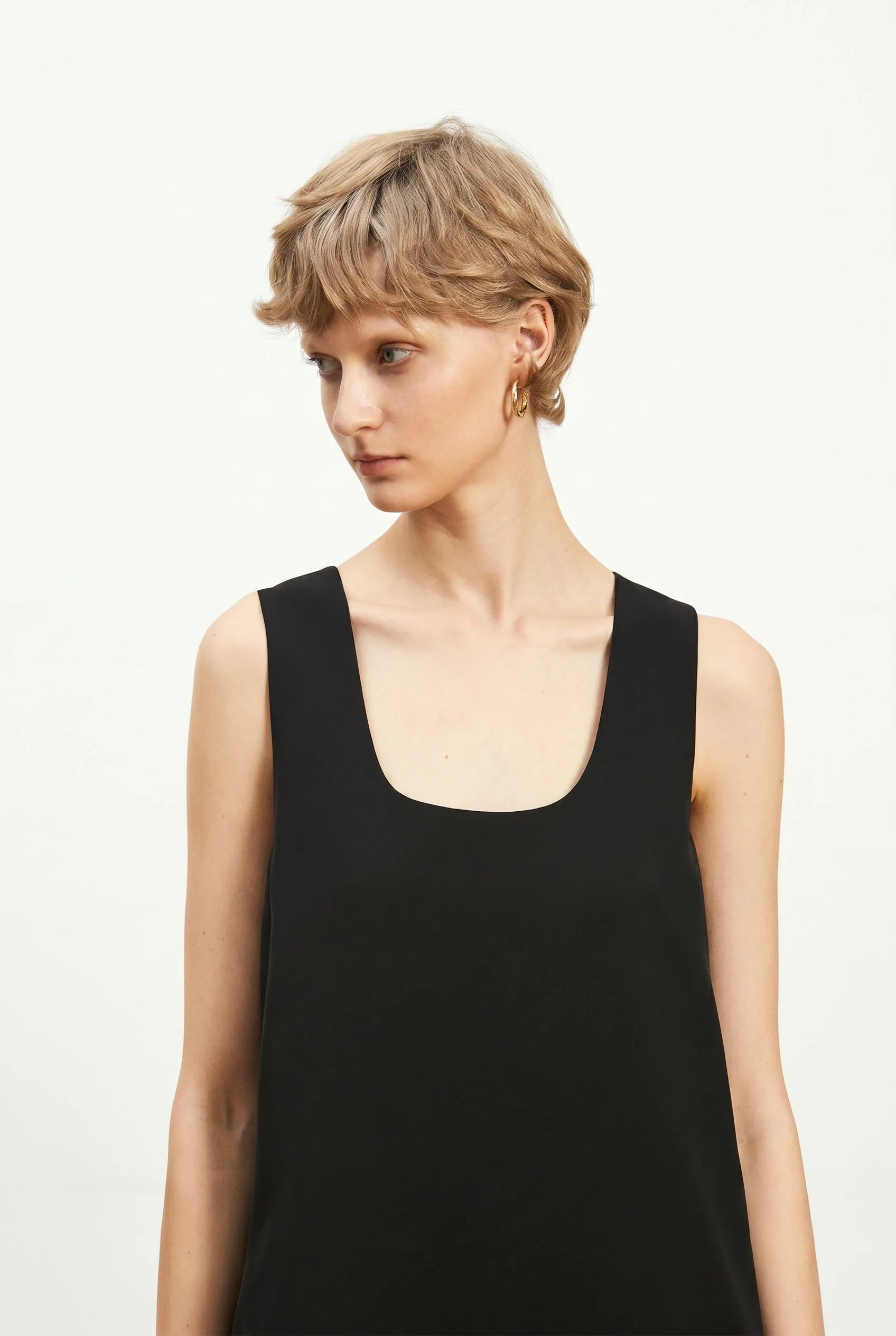 Scoop Neck Shift Dress - Image 2