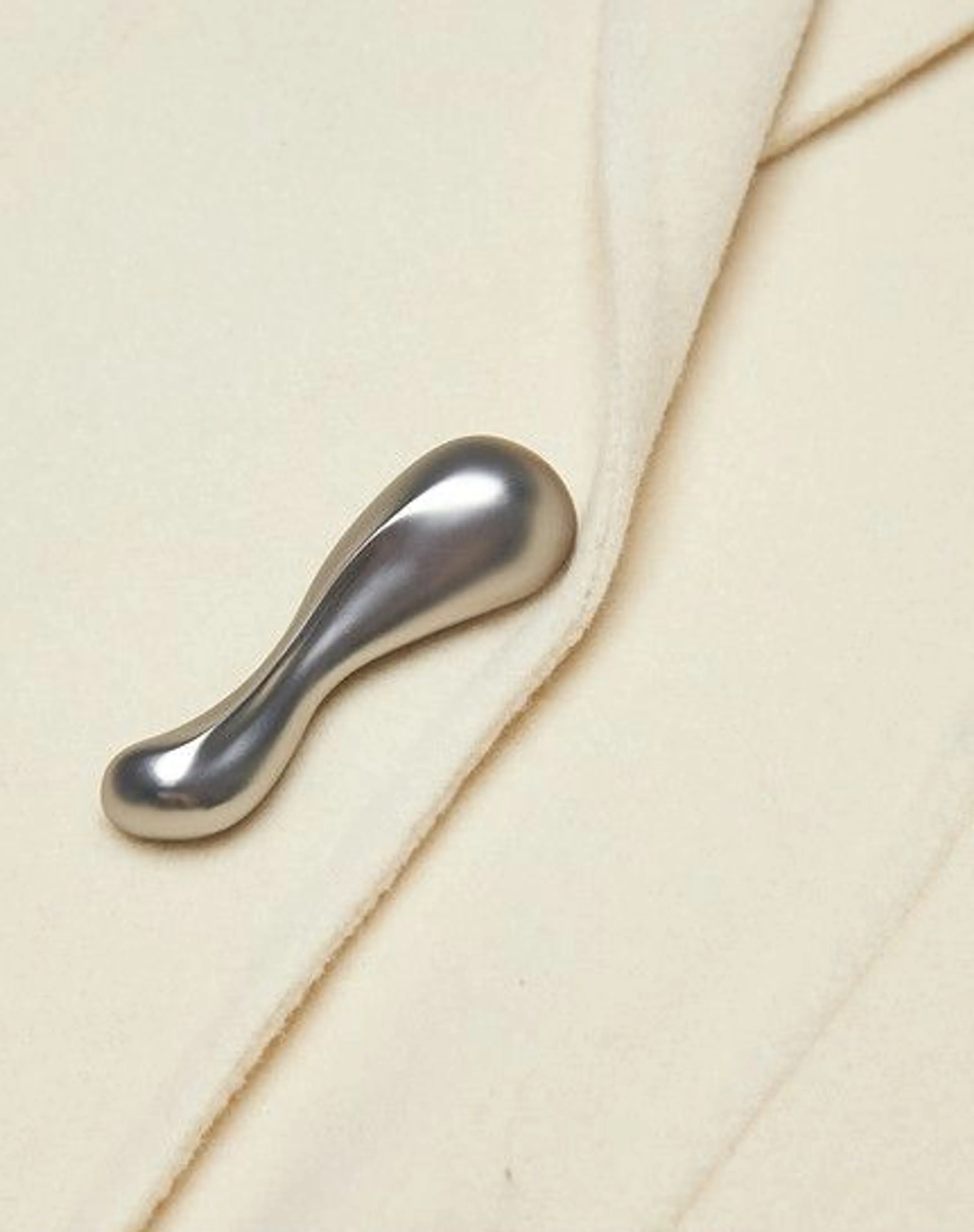 Sculptural Clasp Coat - Image 5