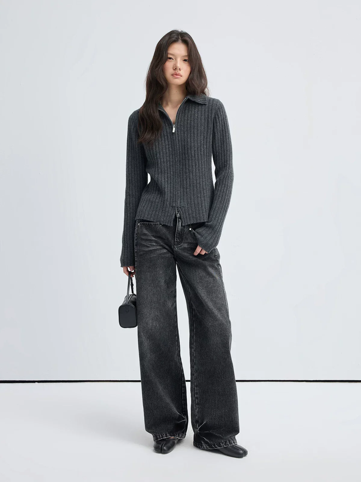 Seamed Wide-Leg Jeans - Image 3