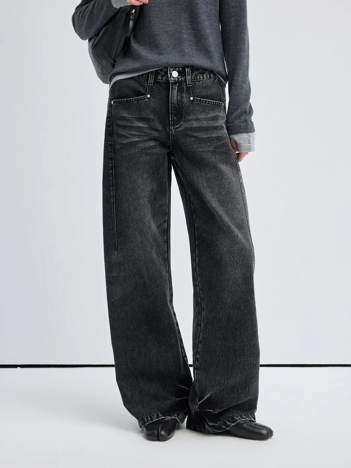 Seamed Wide-Leg Jeans - Image 5
