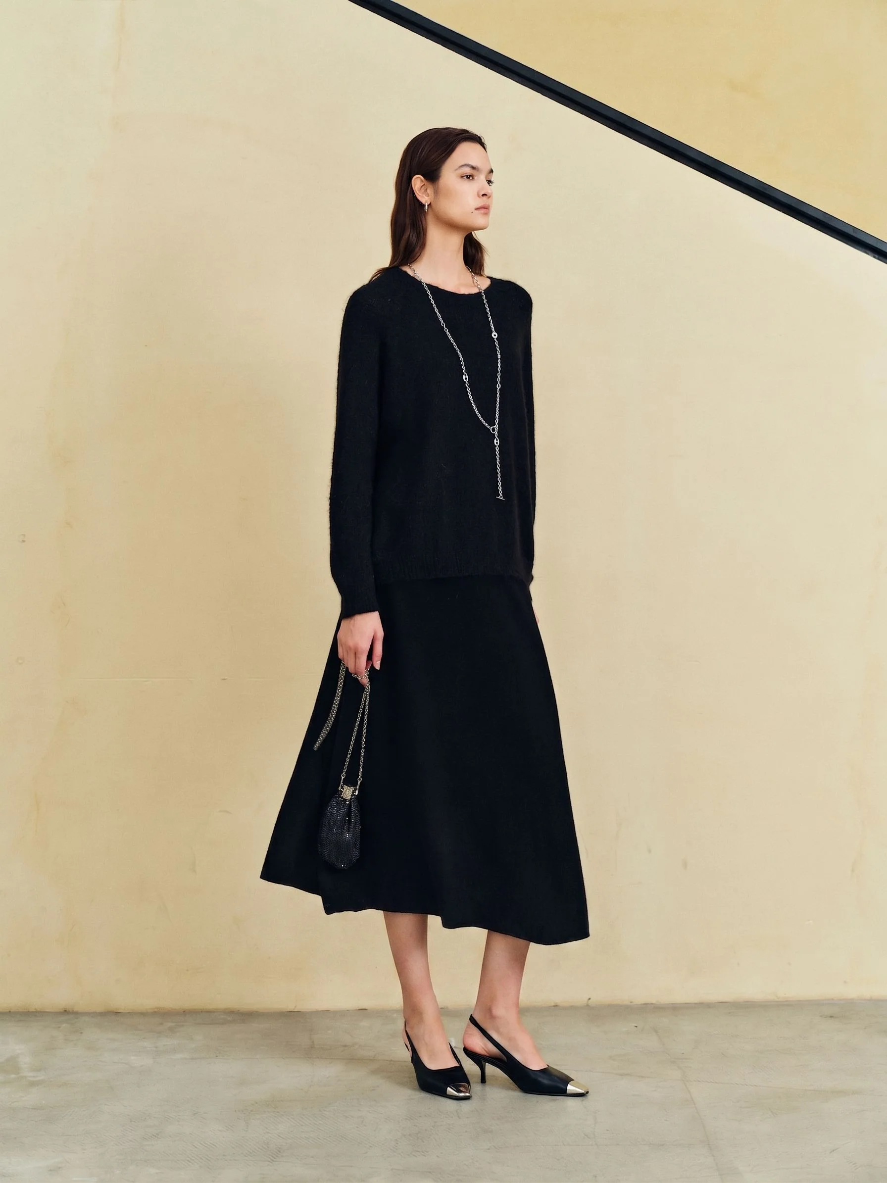 Seamless A-Line Midi Skirt - Image 4