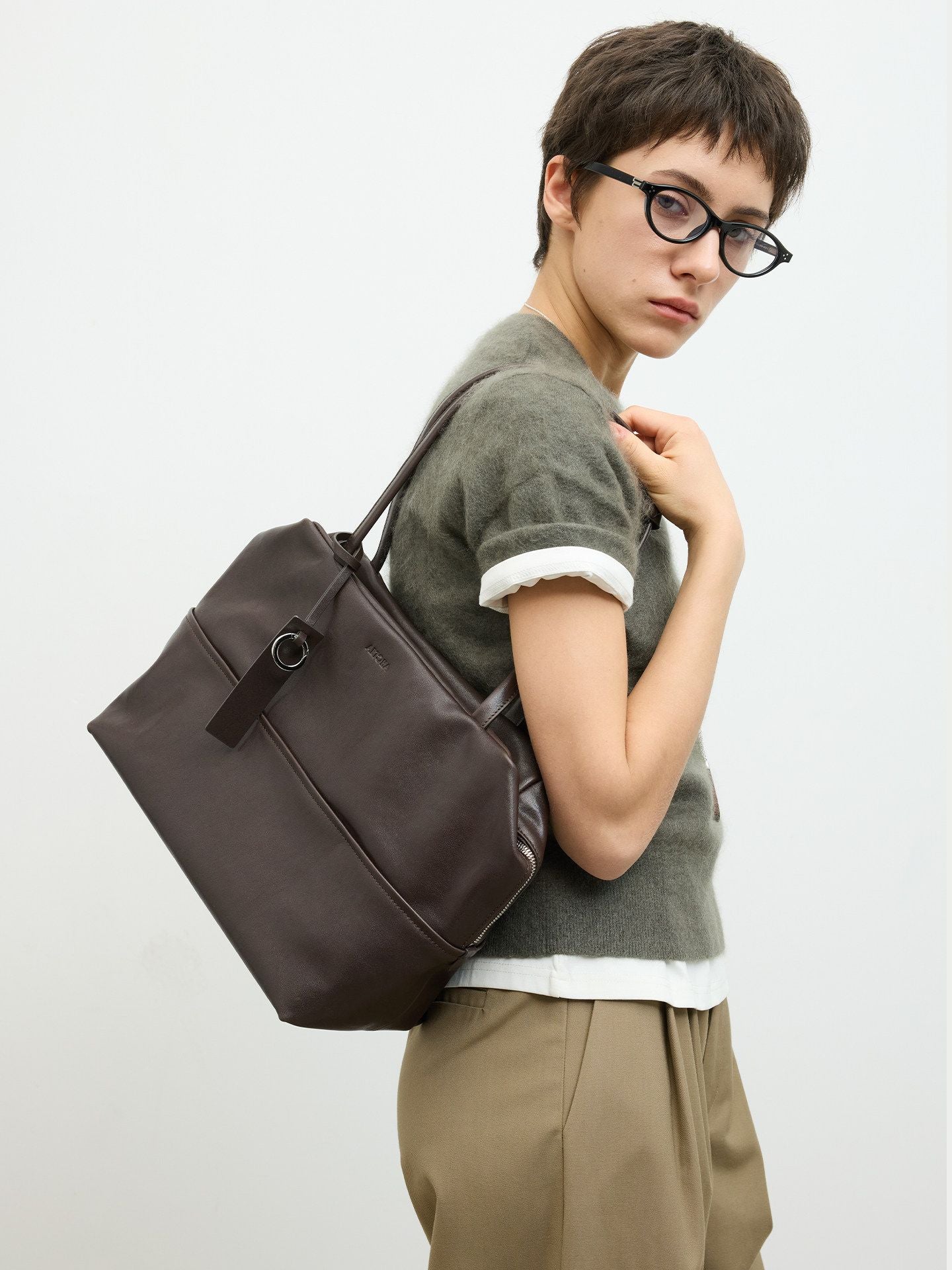 Sheepskin Zip Tote - Image 6