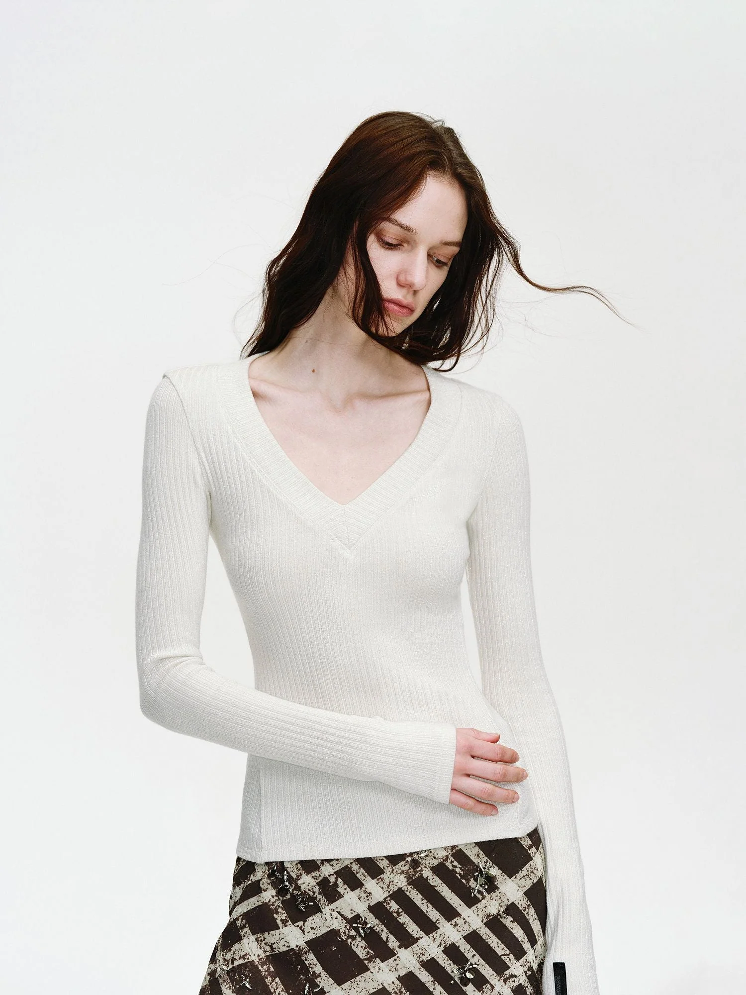 Shimmer Rib V-Neck - Image 3