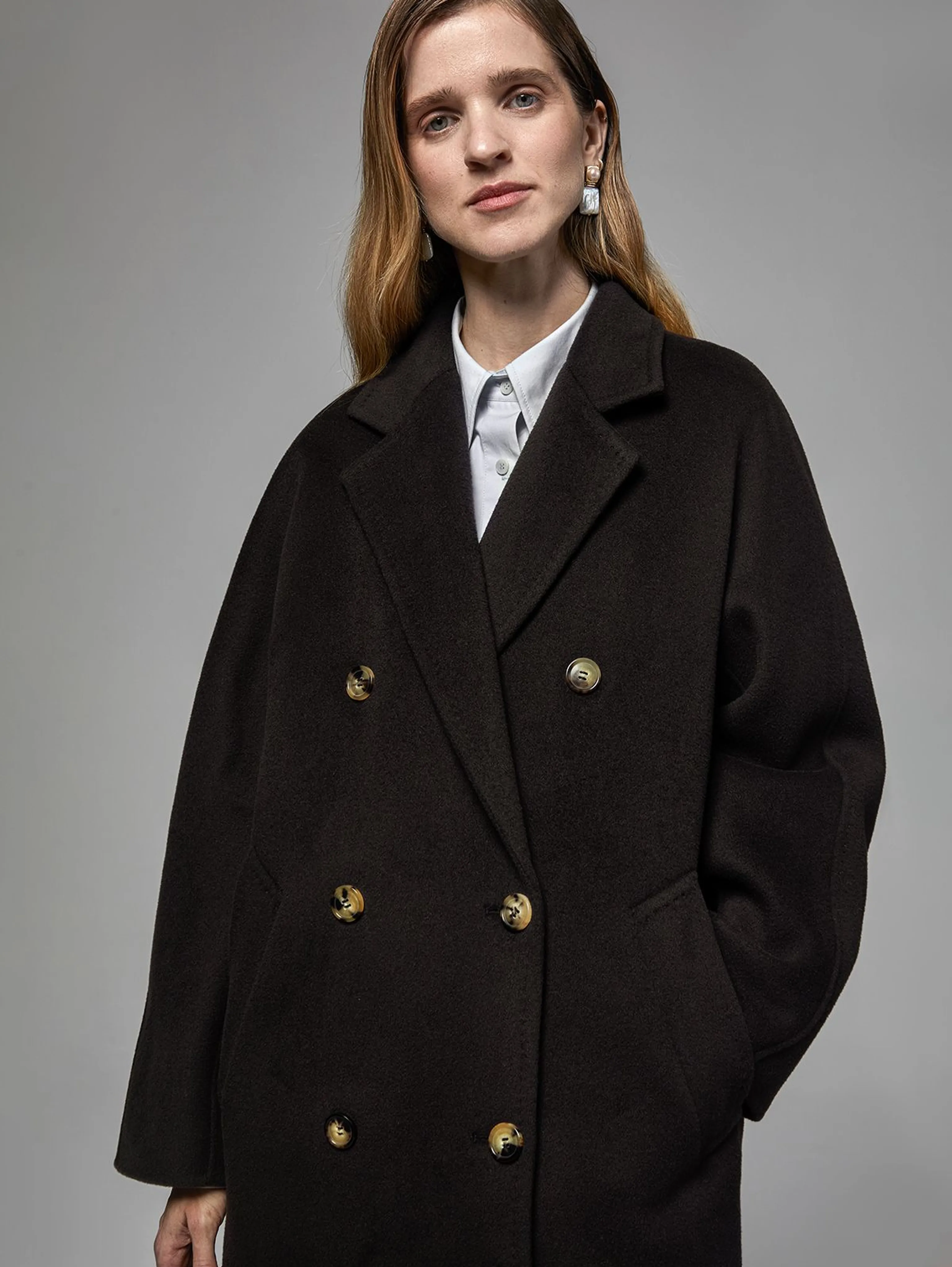 Short Double-Breasted Wool Coat - Image 2