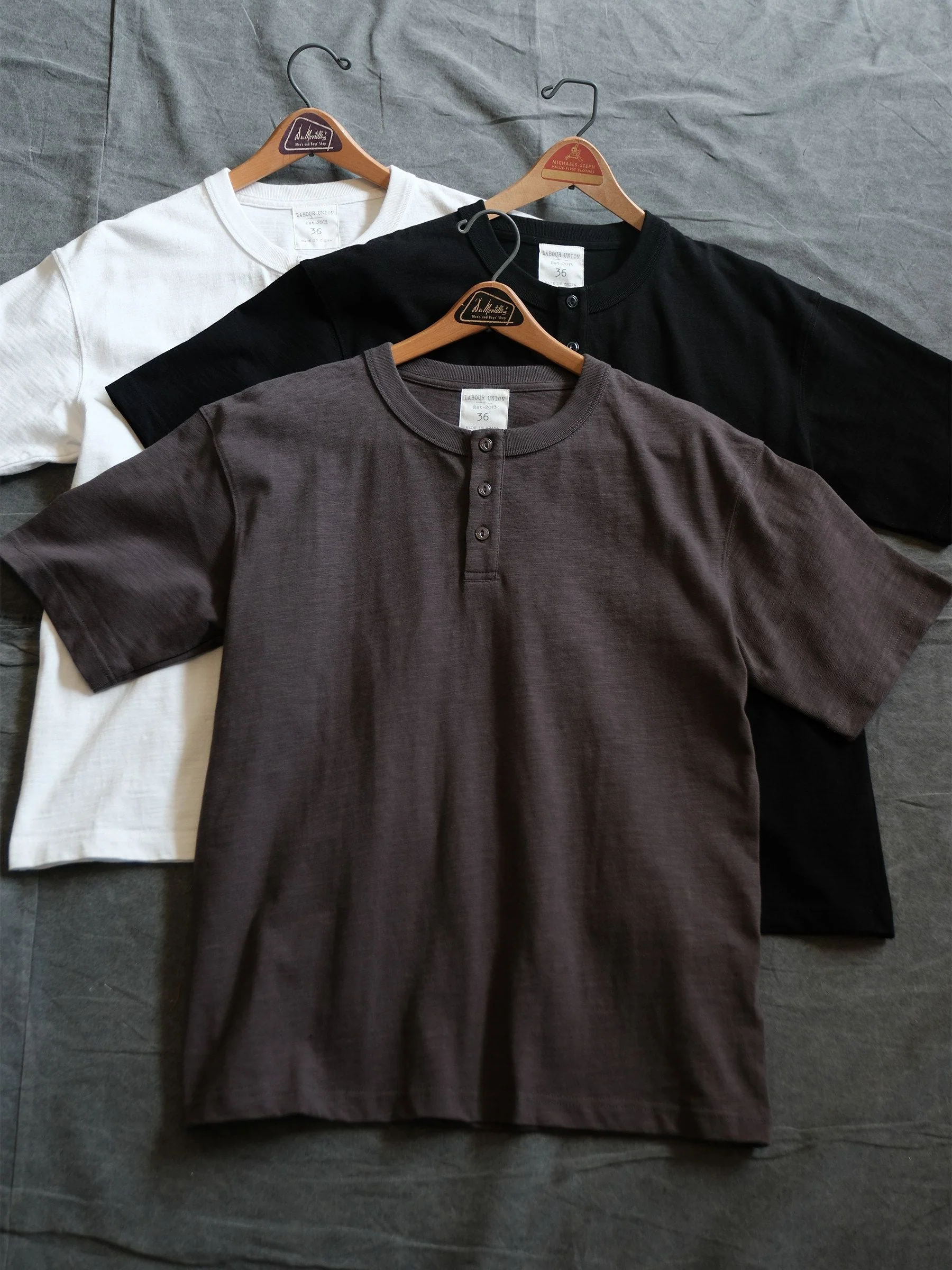 Short-Sleeve Henley Tee - Image 5