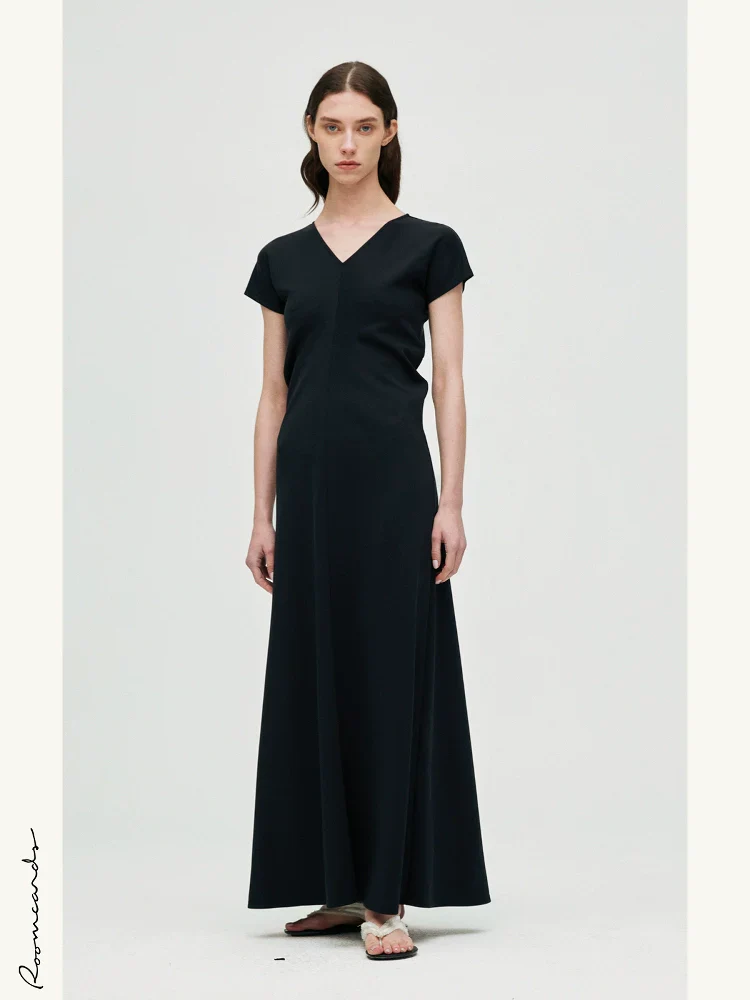 Side-Pleated V-Neck Maxi Dress - Image 4