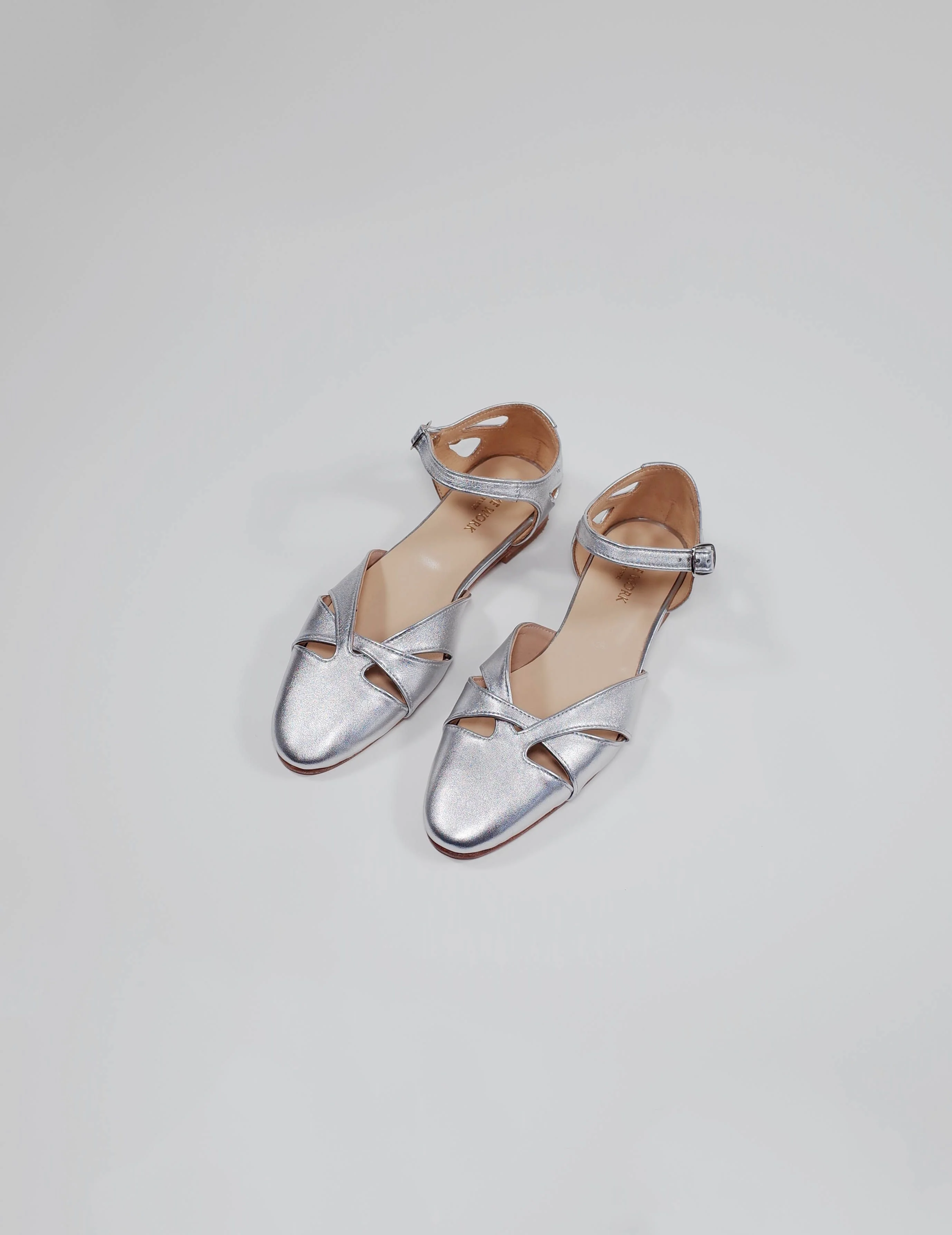Silver Hollow Woven Sandals - Image 3