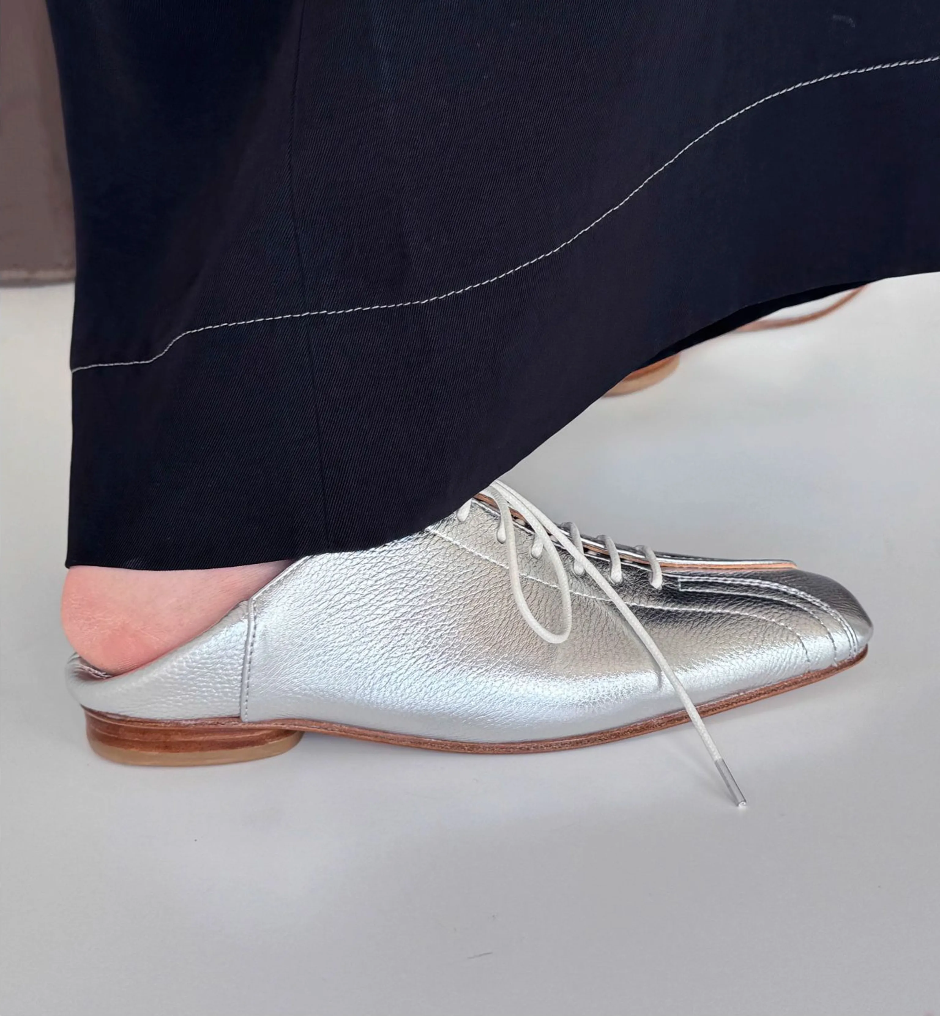 Silver Textured Leather Lace-Up Derby Shoes - Image 5