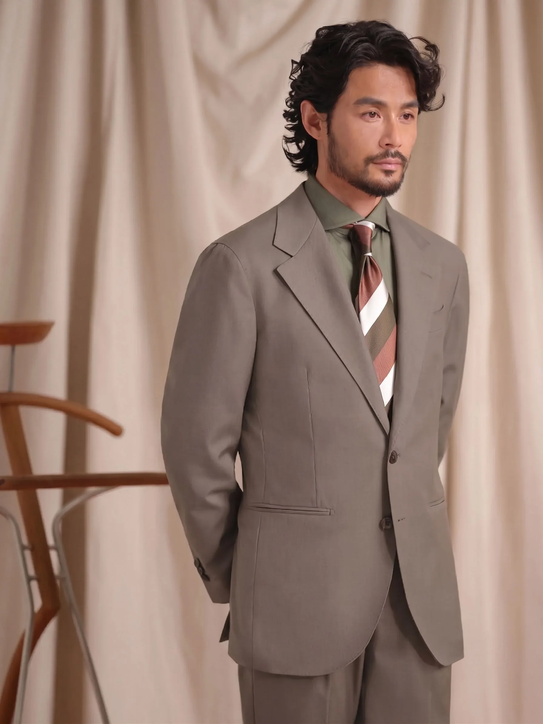 Single-Breasted Suit - Image 3