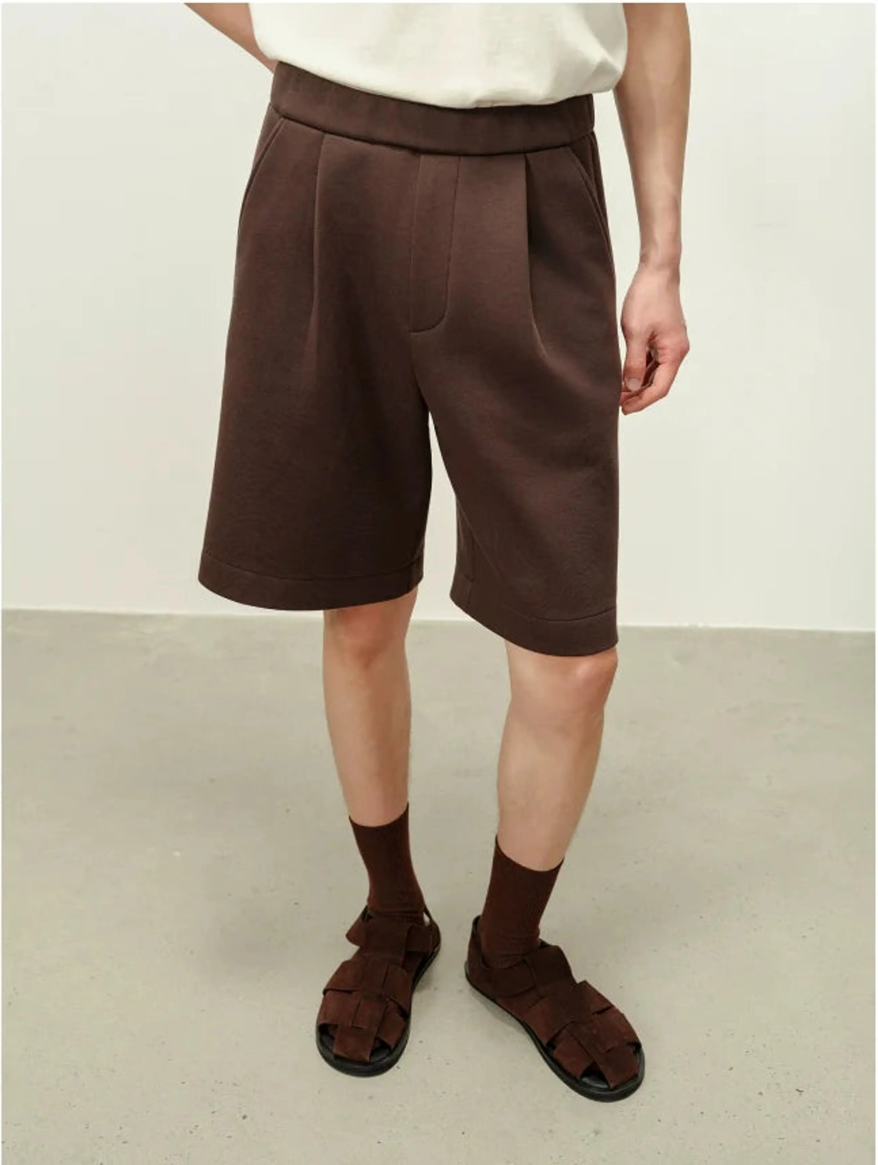 Single-Pleat Air Layer Bermuda Shorts
